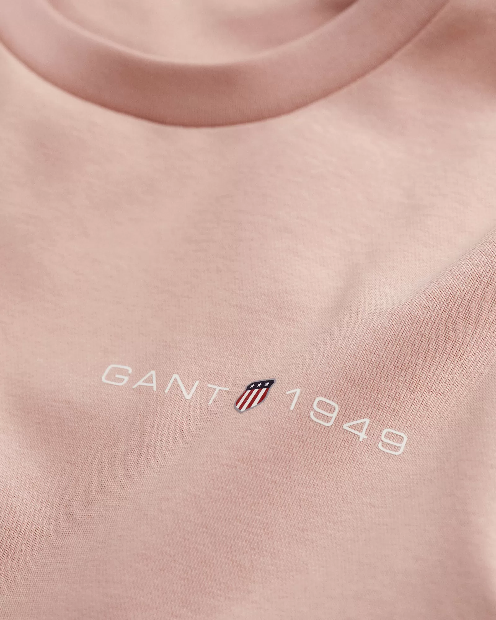 GANT Archive Shield Print Crew Neck Sweatshirt | Hoodies & Tröjor