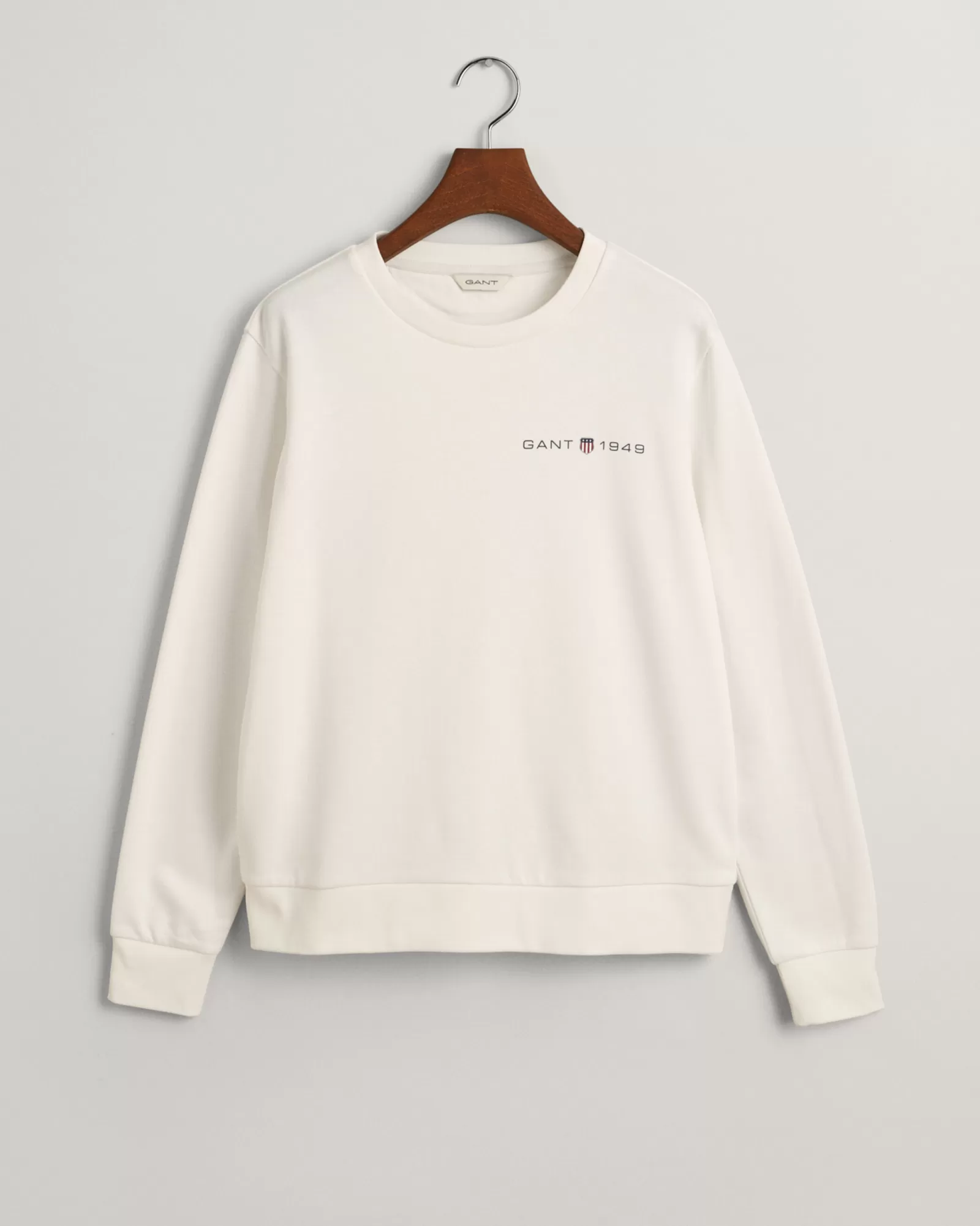 GANT Archive Shield Print Crew Neck Sweatshirt | Hoodies & Tröjor