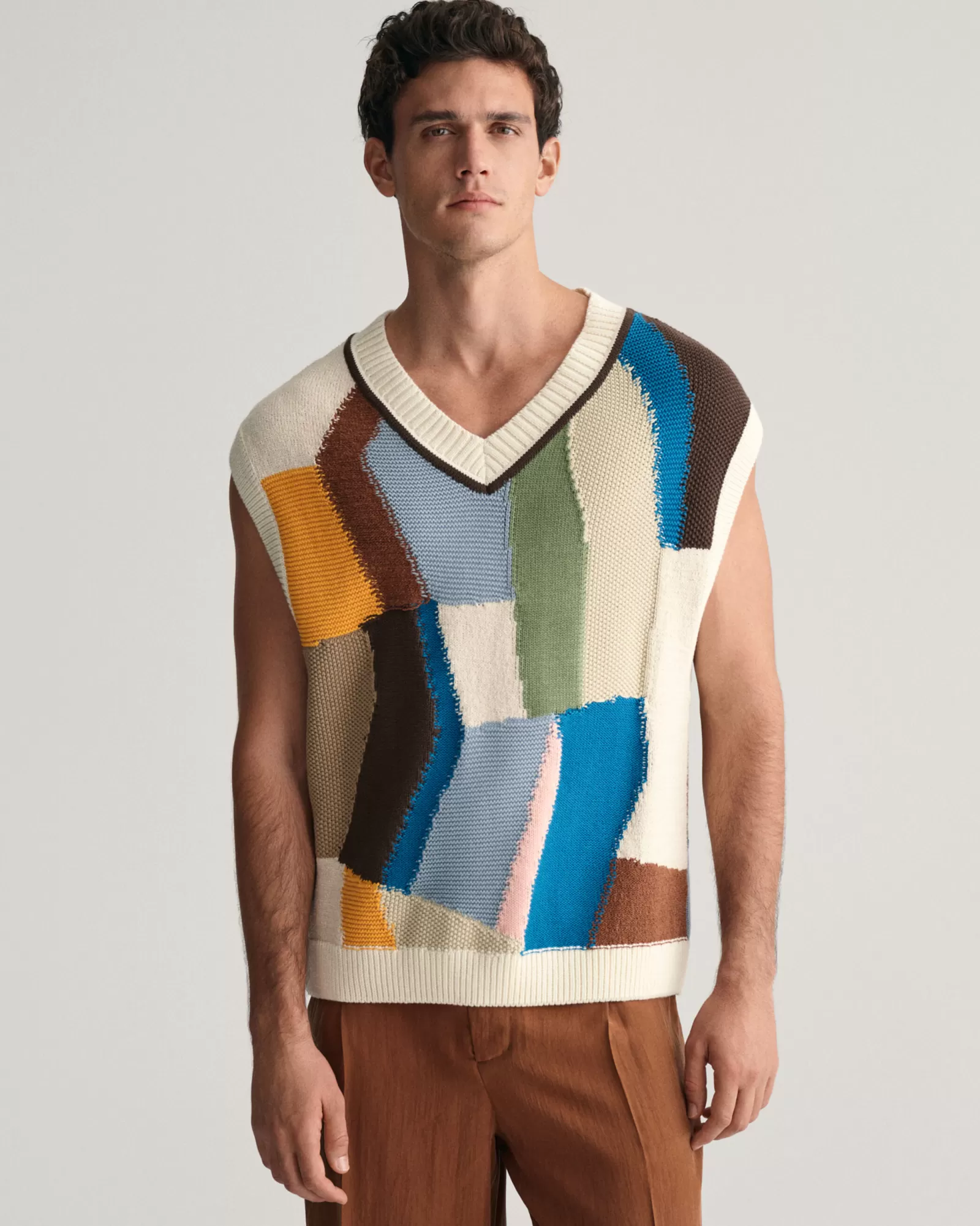 GANT Art Print Knitted Vest | Stickat