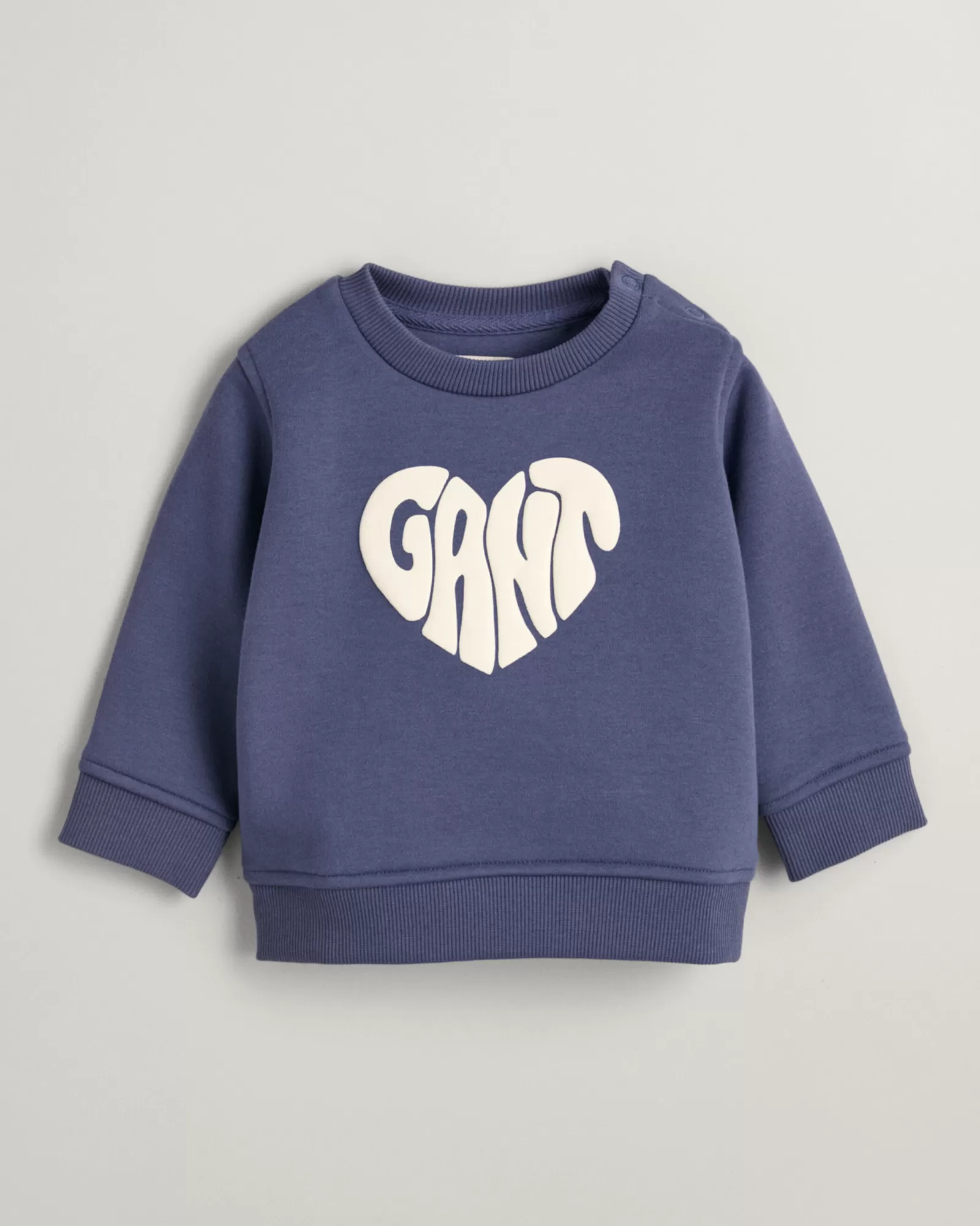 GANT Baby Heart Graphic Crew Neck Sweatshirt | Barn T-Shirts