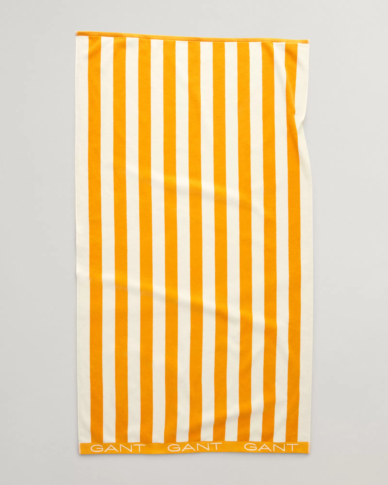 GANT Block Striped Beach Towel | Handdukar