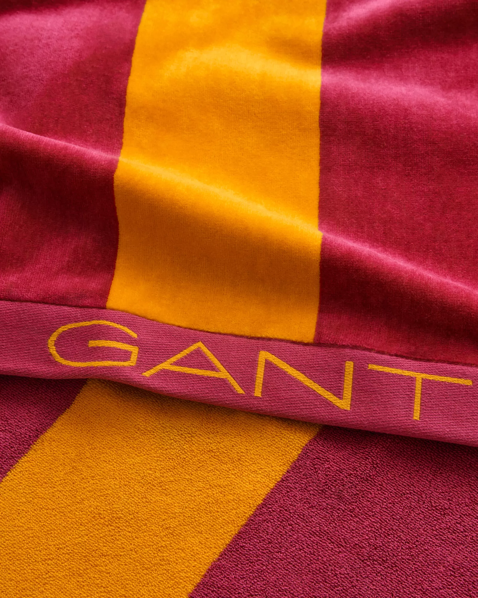 GANT Bold Striped Beach Towel | Handdukar