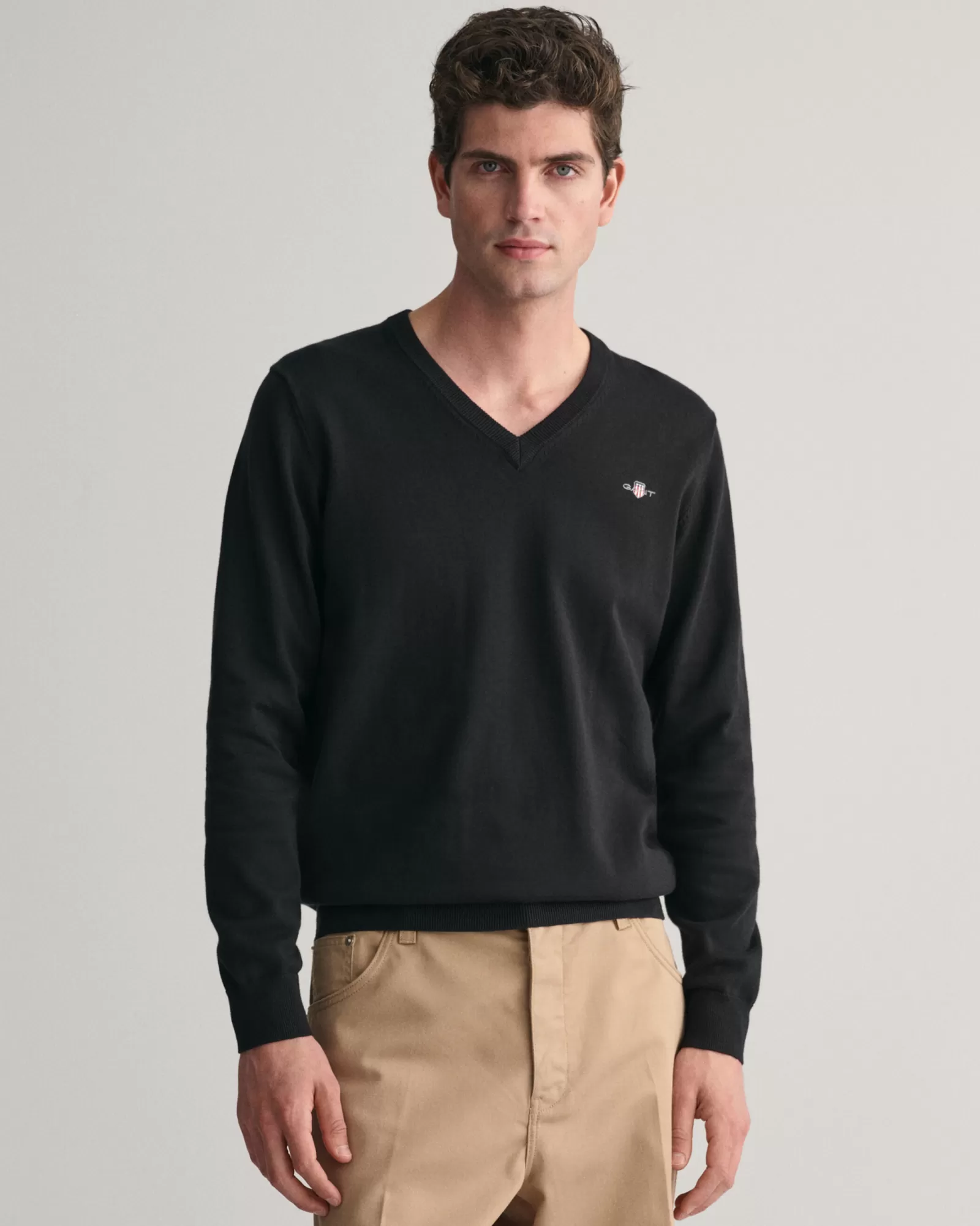 GANT Classic Cotton V-Neck Sweater | Stickat