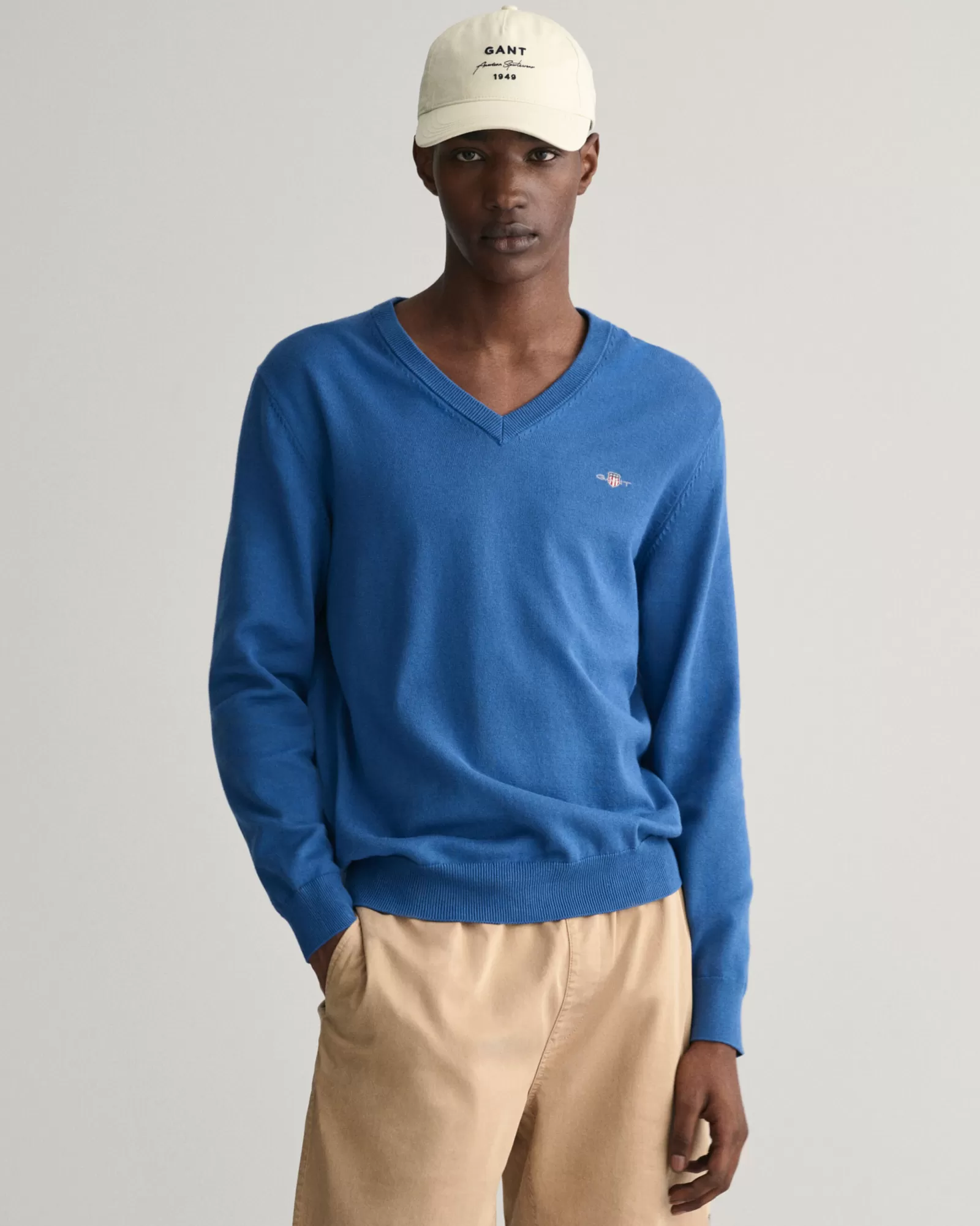 GANT Classic Cotton V-Neck Sweater | Stickat