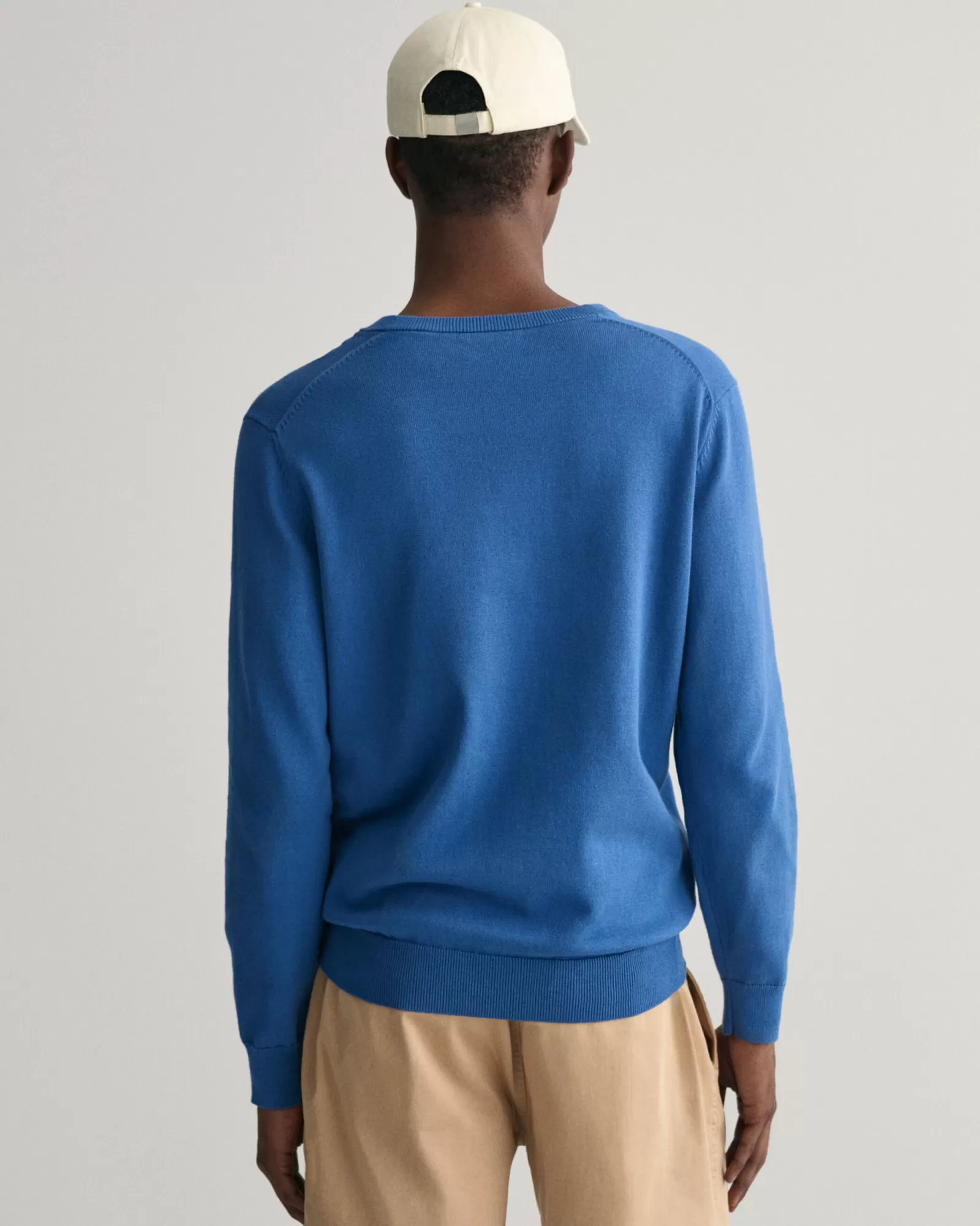 GANT Classic Cotton V-Neck Sweater | Stickat