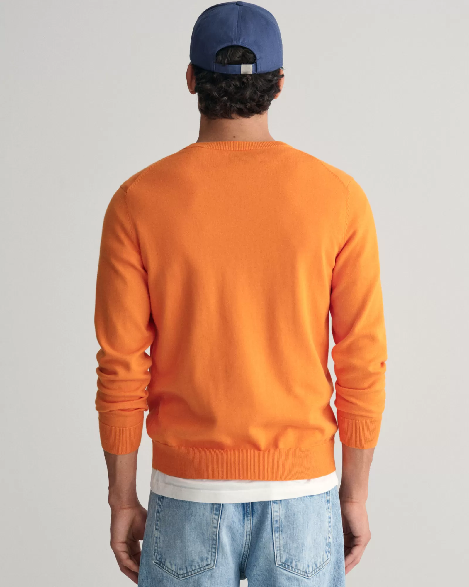 GANT Classic Cotton V-Neck Sweater | Stickat