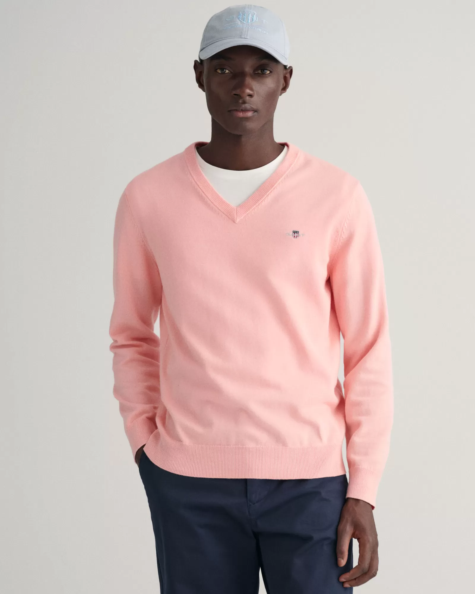 GANT Classic Cotton V-Neck Sweater | Stickat