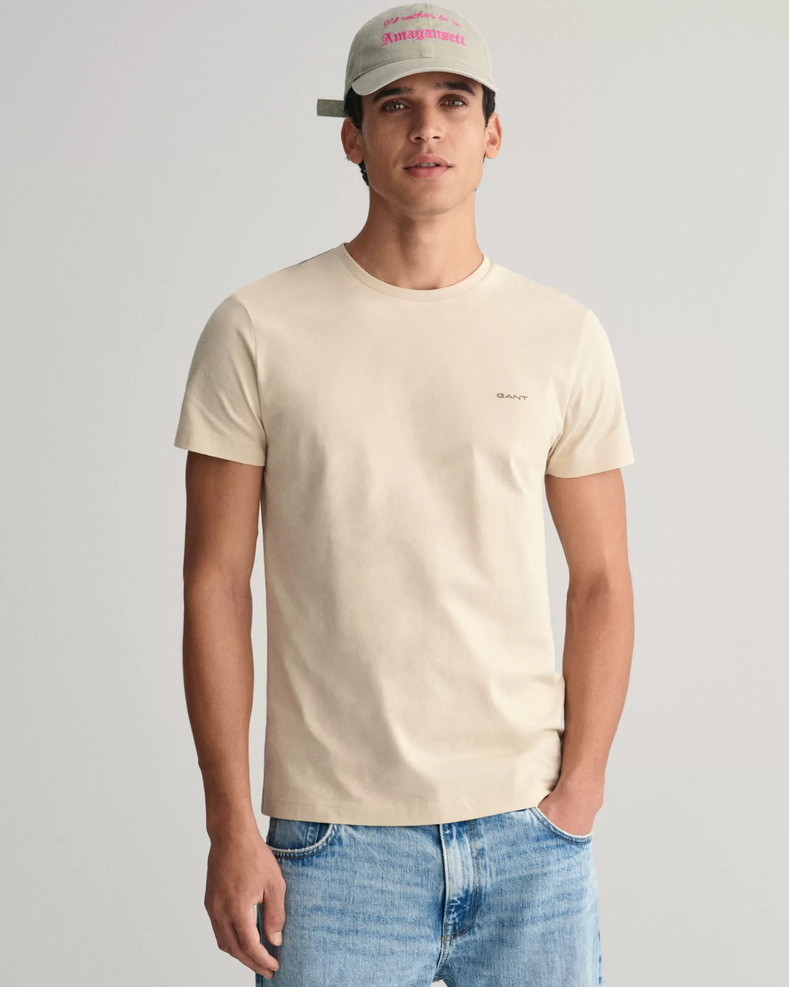 GANT Contrast Logo T-Shirt | T-shirts