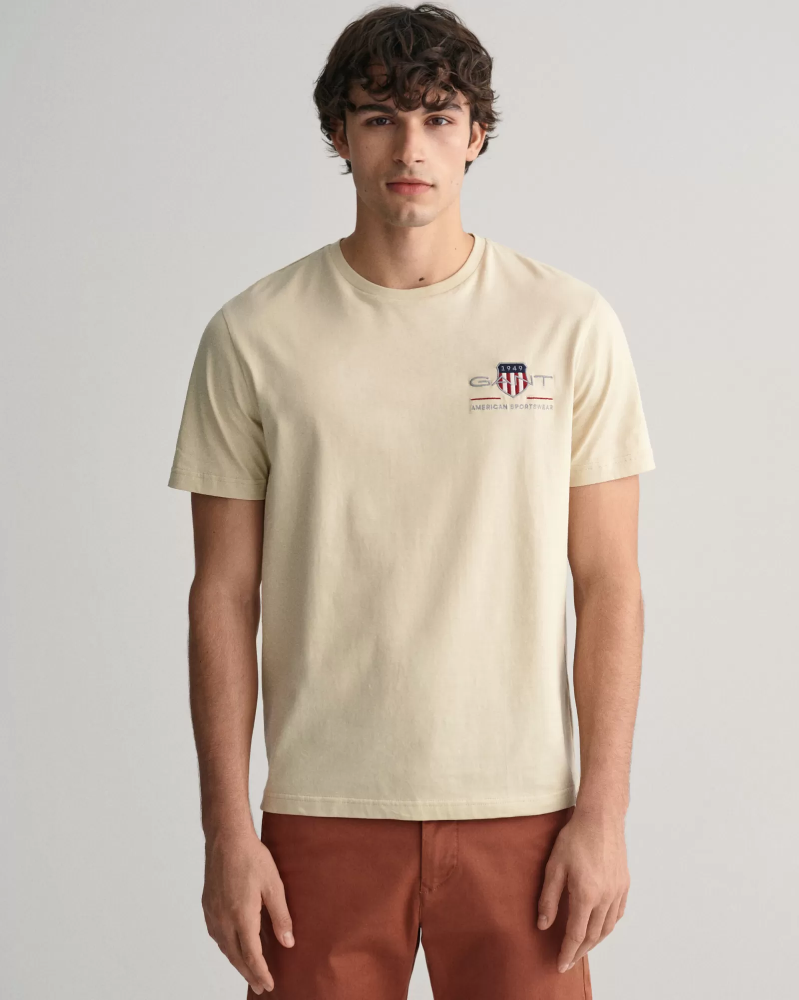 GANT Embroidered Archive Shield T-Shirt | T-shirts