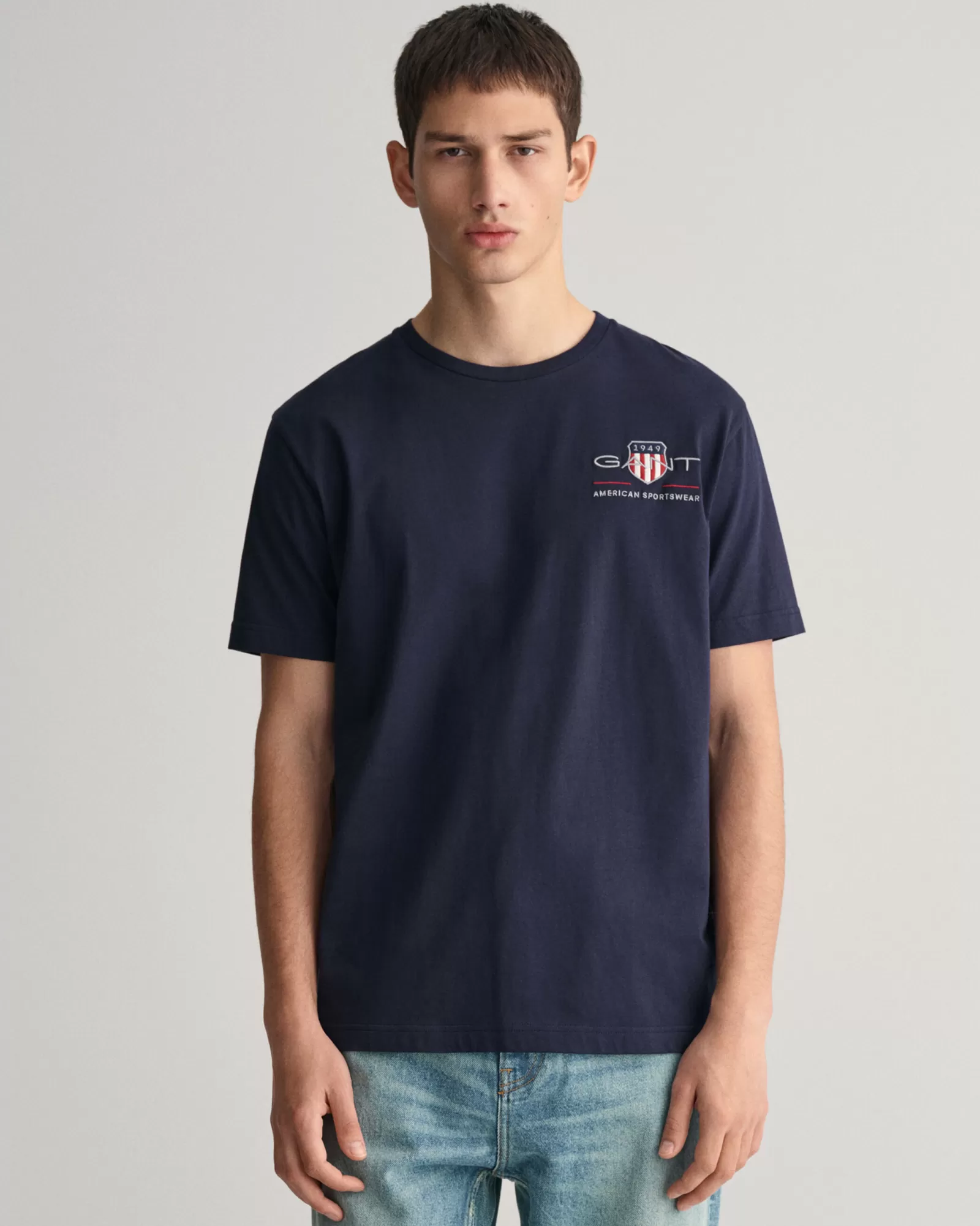 GANT Embroidered Archive Shield T-Shirt | T-shirts