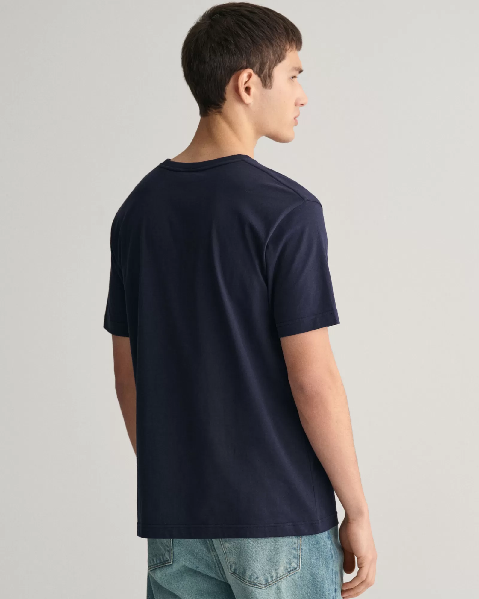 GANT Embroidered Archive Shield T-Shirt | T-shirts