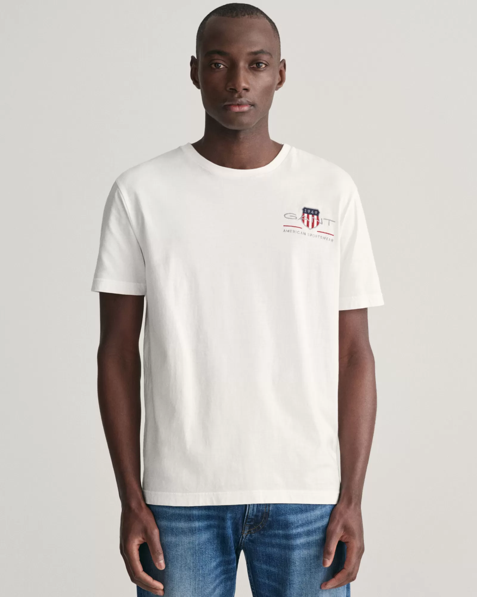 GANT Embroidered Archive Shield T-Shirt | T-shirts