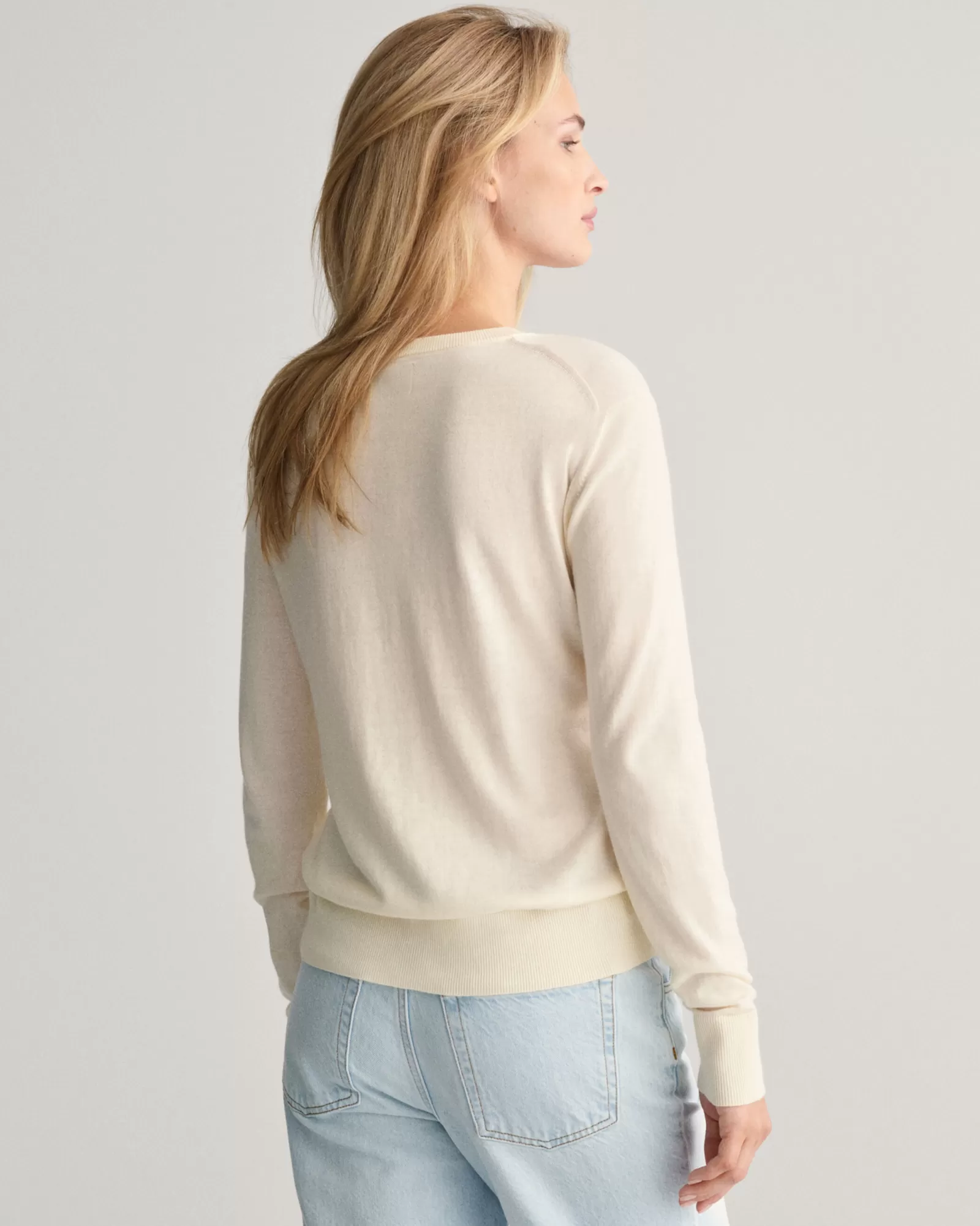 GANT Fine Knit Crew Neck Sweater | Stickat