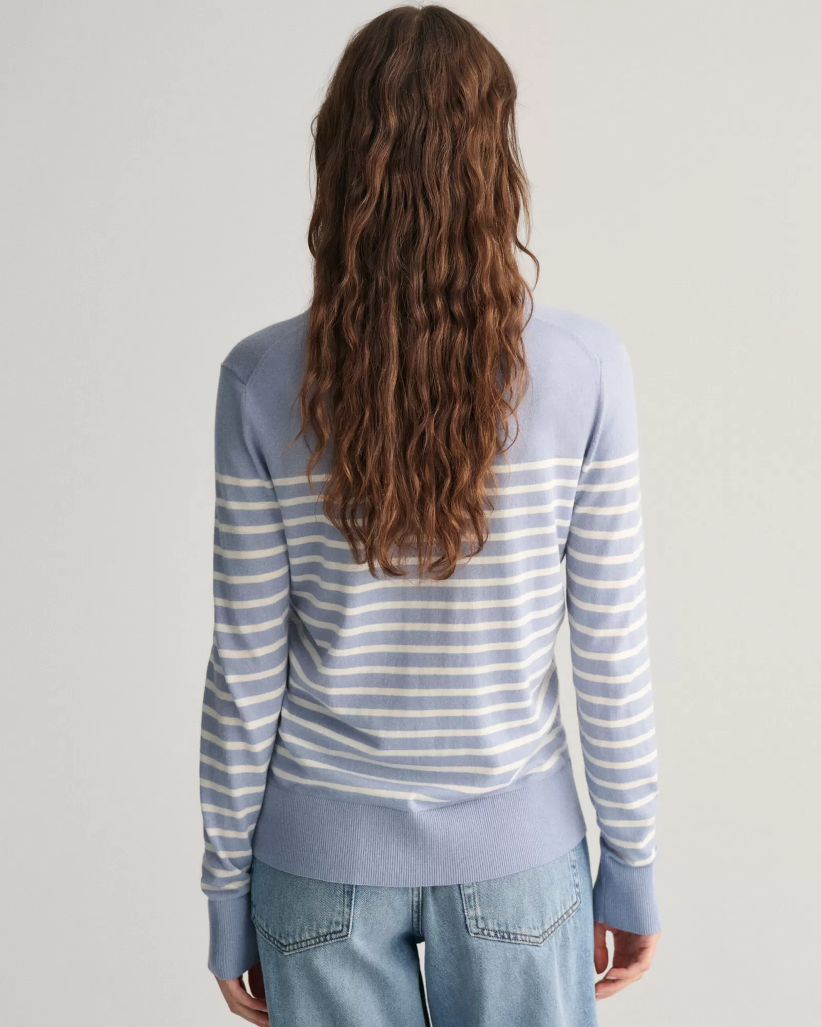 GANT Fine Knit Striped Crew Neck Sweater | Stickat