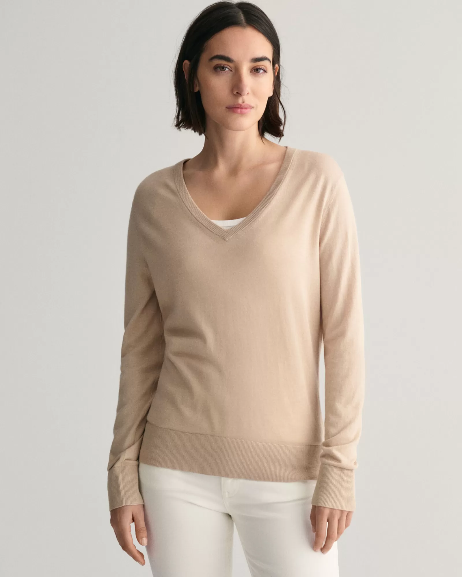 GANT Fine Knit V-Neck Sweater | Stickat