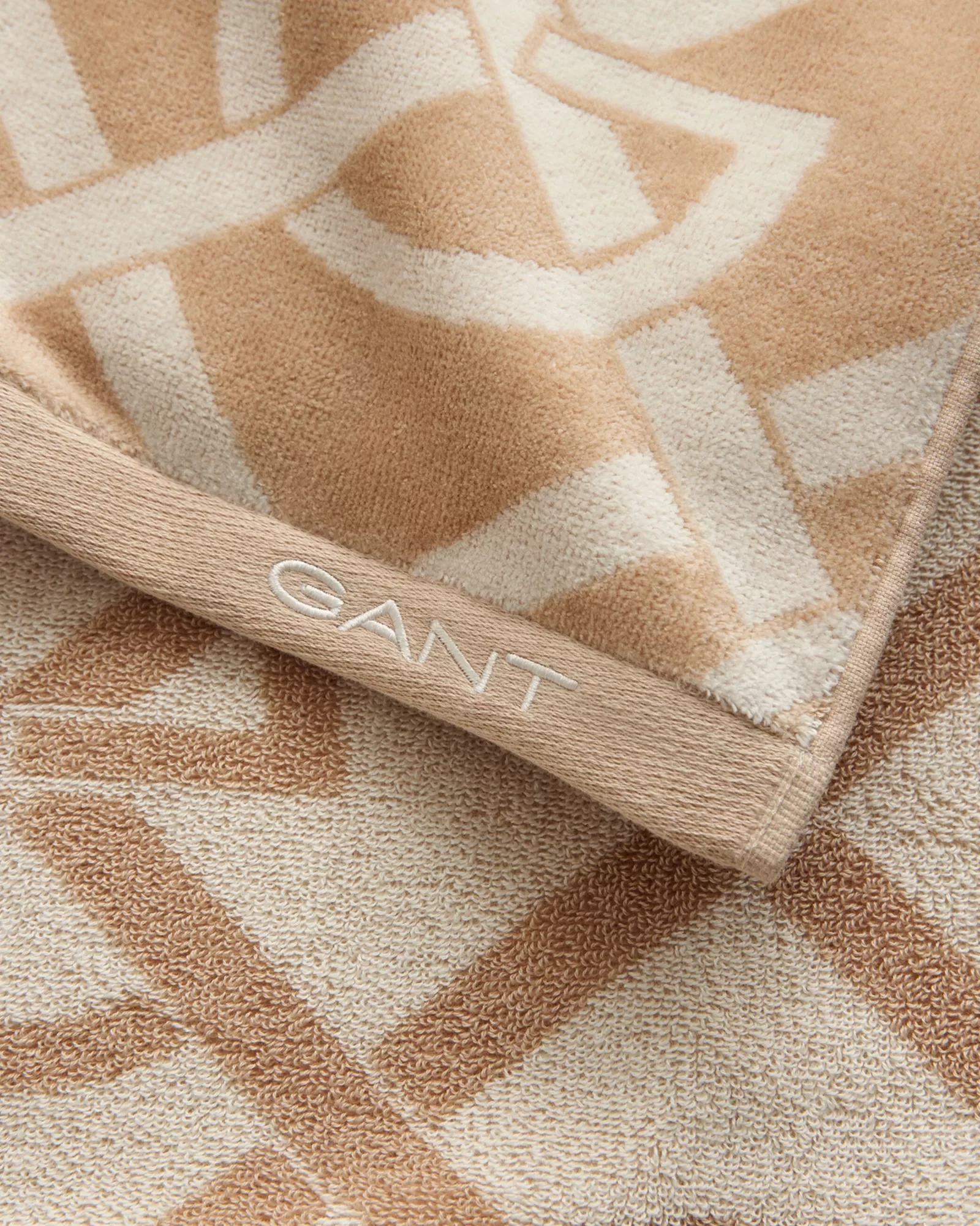 GANT G Patterned Beach Towel | Handdukar