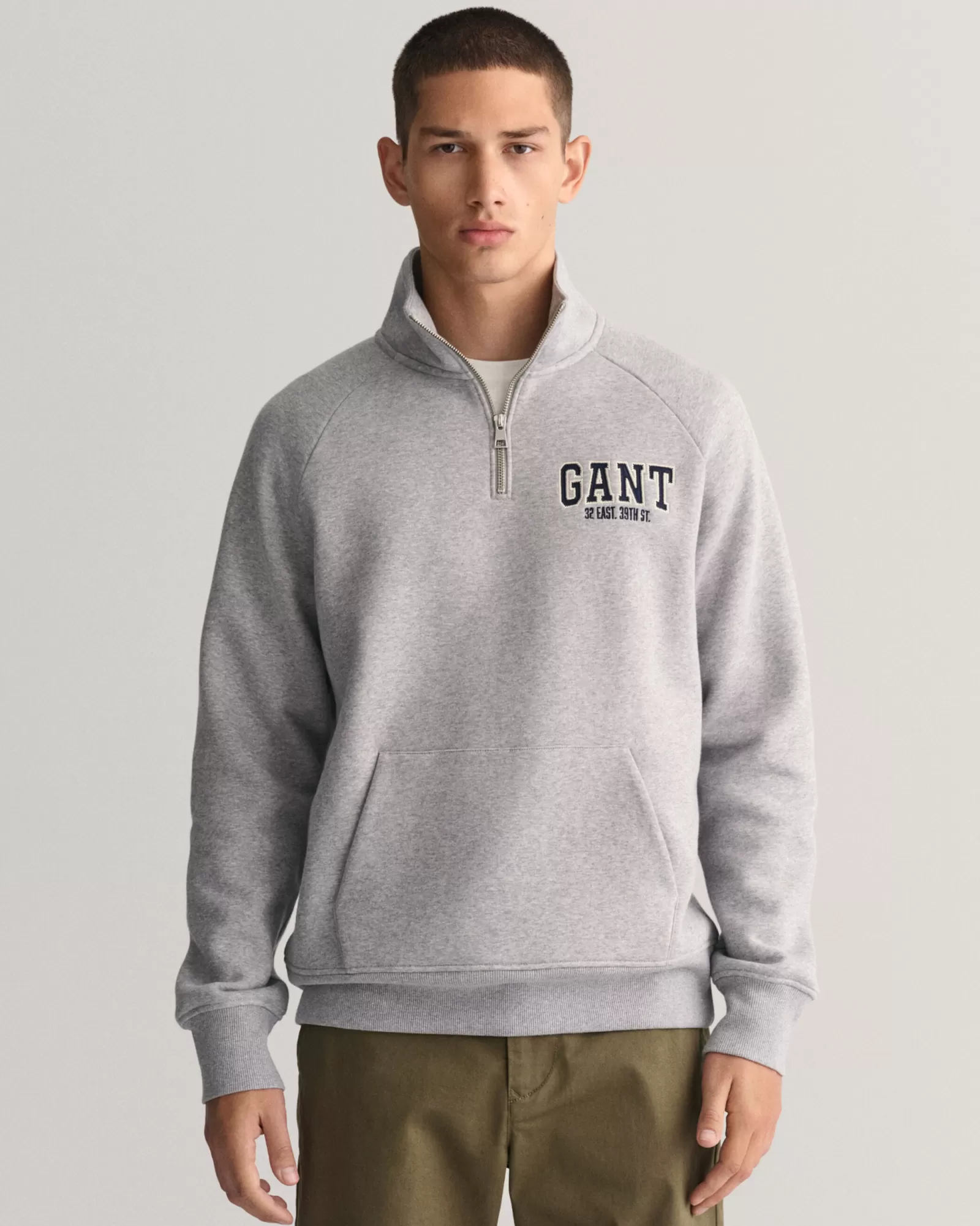 GANT Arch Graphic Half-Zip Sweatshirt | Hoodies & Tröjor