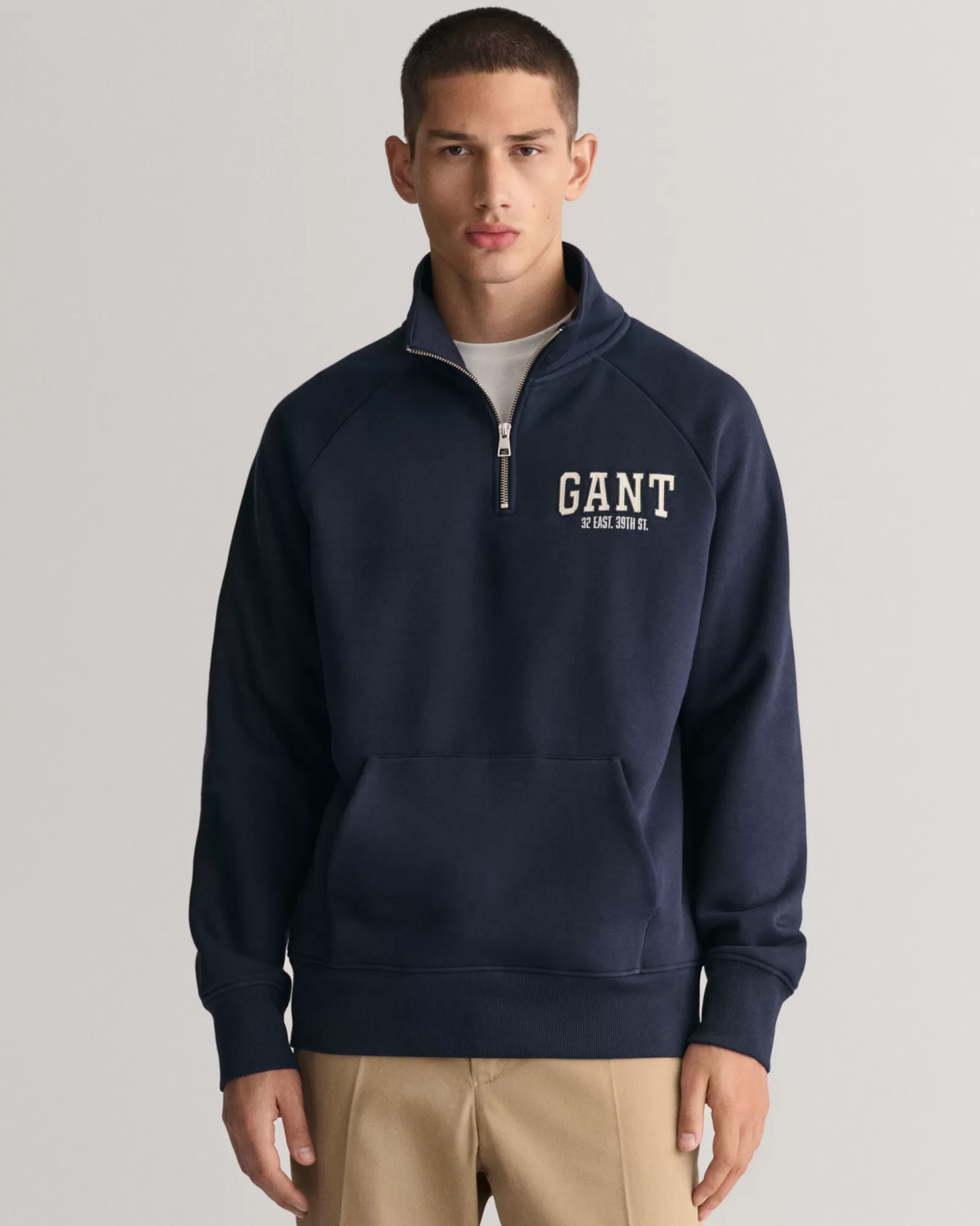 GANT Arch Graphic Half-Zip Sweatshirt | Hoodies & Tröjor