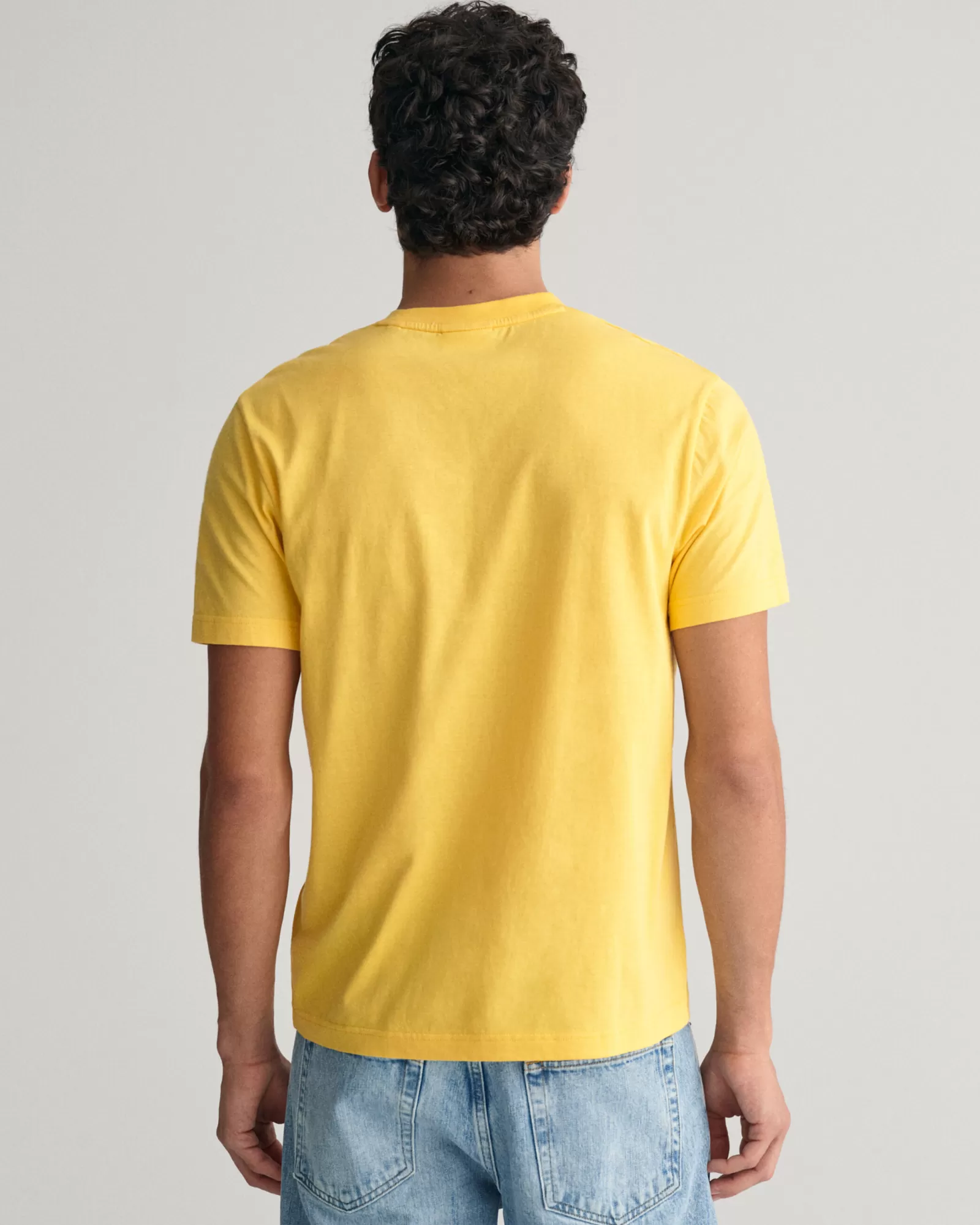 GANT Arch Script Graphic T-Shirt | T-shirts