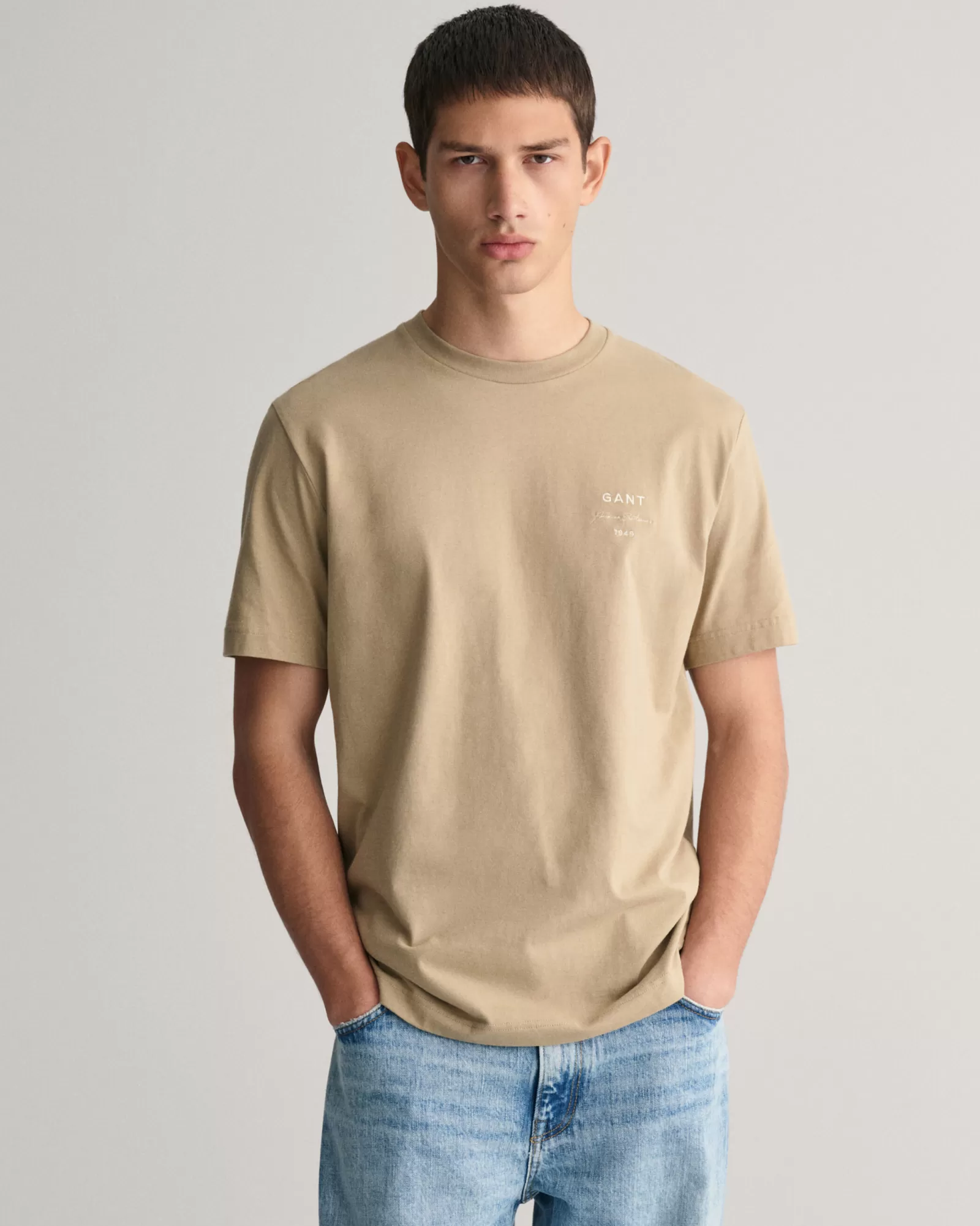 GANT Script Graphic T-Shirt | T-shirts