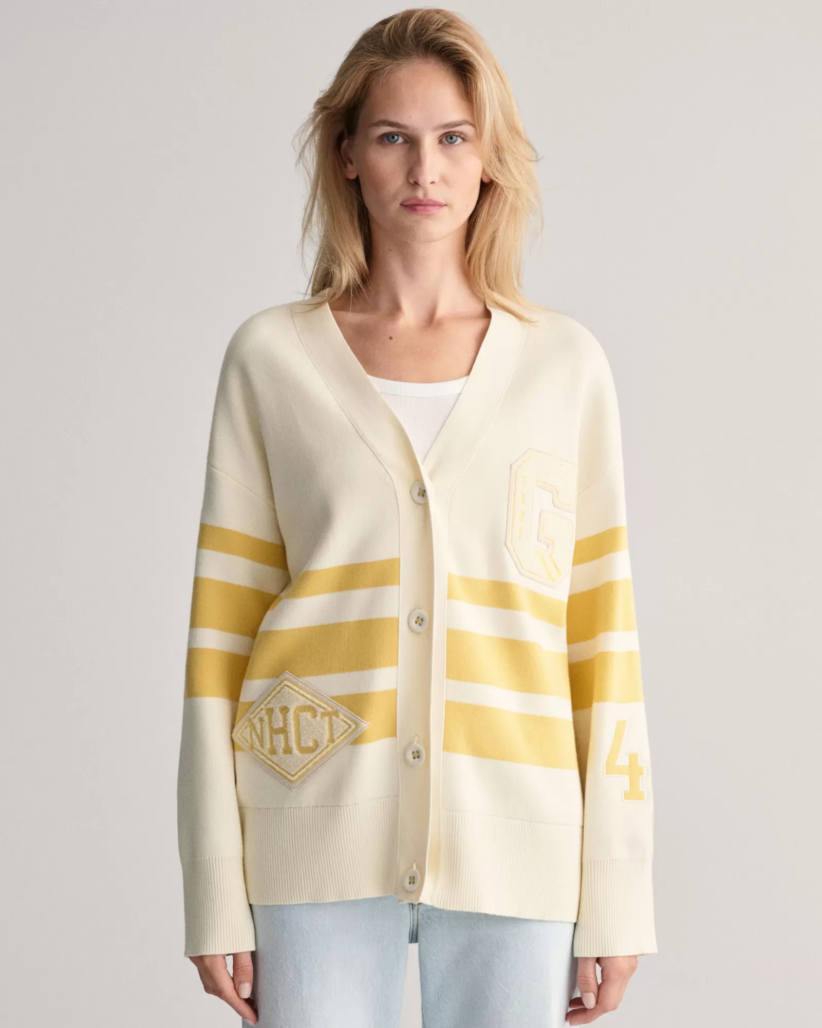 GANT Varsity V-Neck Cardigan | Stickat