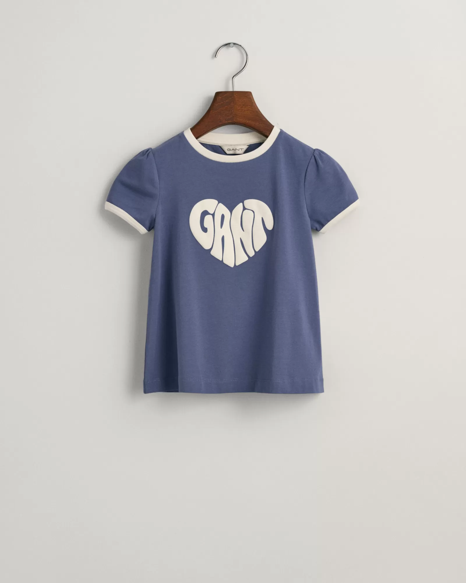 GANT Girls Heart Graphic T-Shirt | Barn T-Shirts & Pikéer