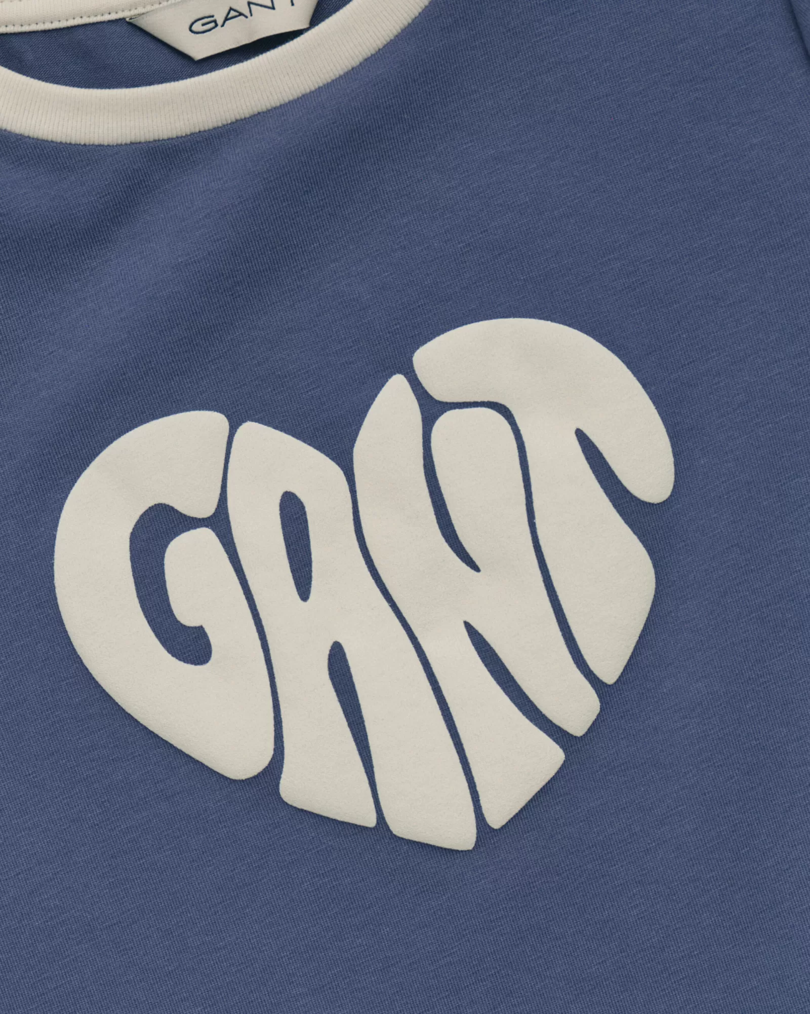 GANT Girls Heart Graphic T-Shirt | Barn T-Shirts & Pikéer