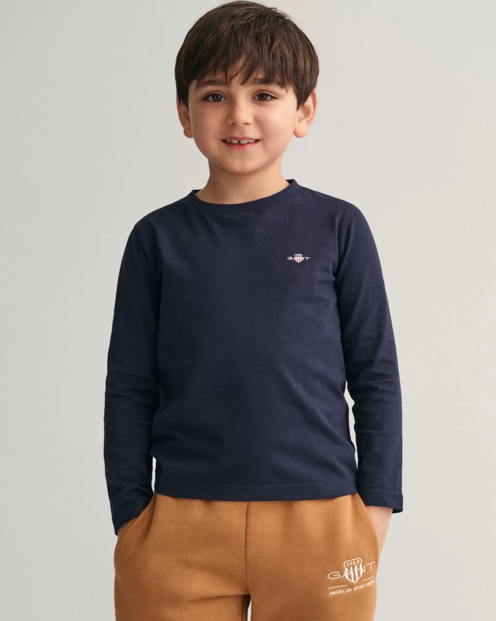 GANT Kids Shield Long Sleeve T-Shirt | Barn T-Shirts & Pikéer | T-Shirts & Pikéer