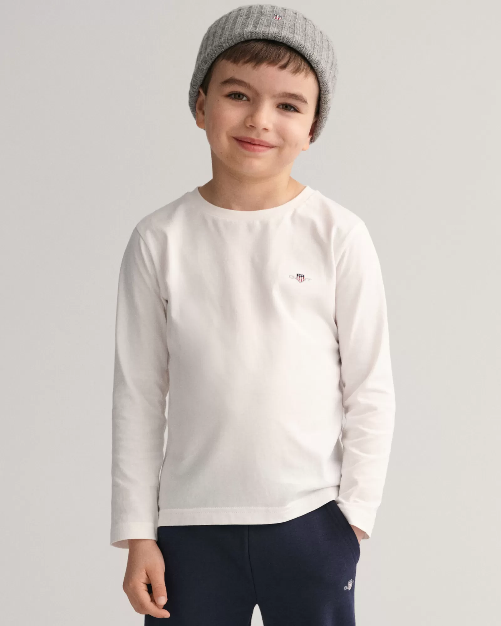 GANT Kids Shield Long Sleeve T-Shirt | Barn T-Shirts & Pikéer | T-Shirts & Pikéer