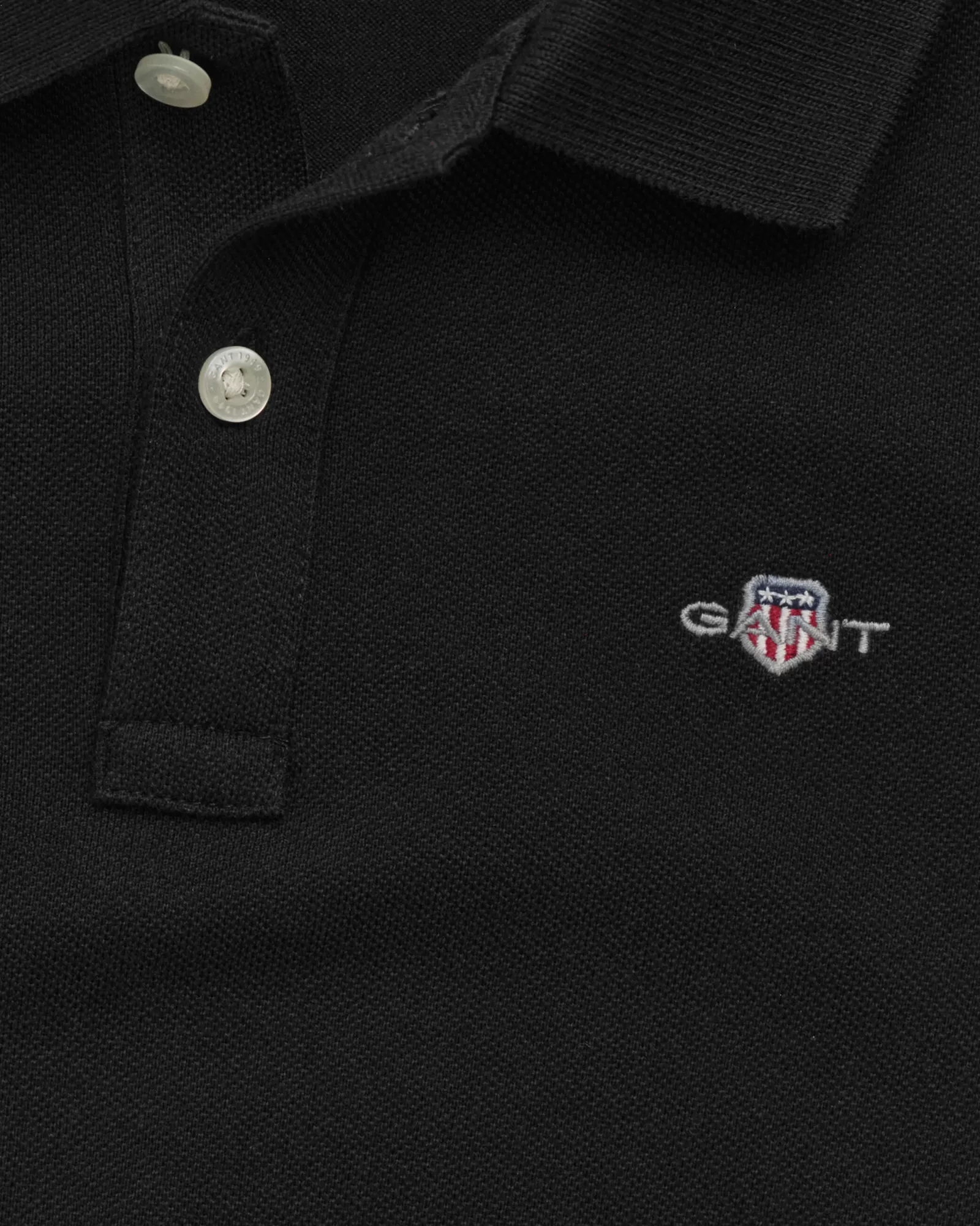 GANT Kids Shield Piqué Polo Shirt | Barn T-Shirts & Pikéer | T-Shirts & Pikéer