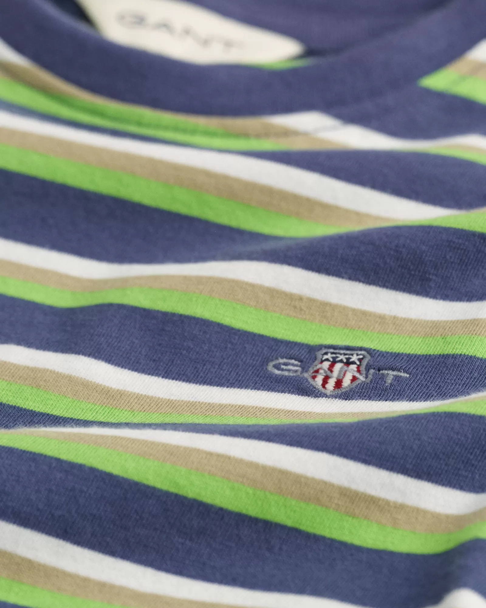 GANT Kids Shield Striped T-Shirt | Barn T-Shirts & Pikéer | T-Shirts & Pikéer