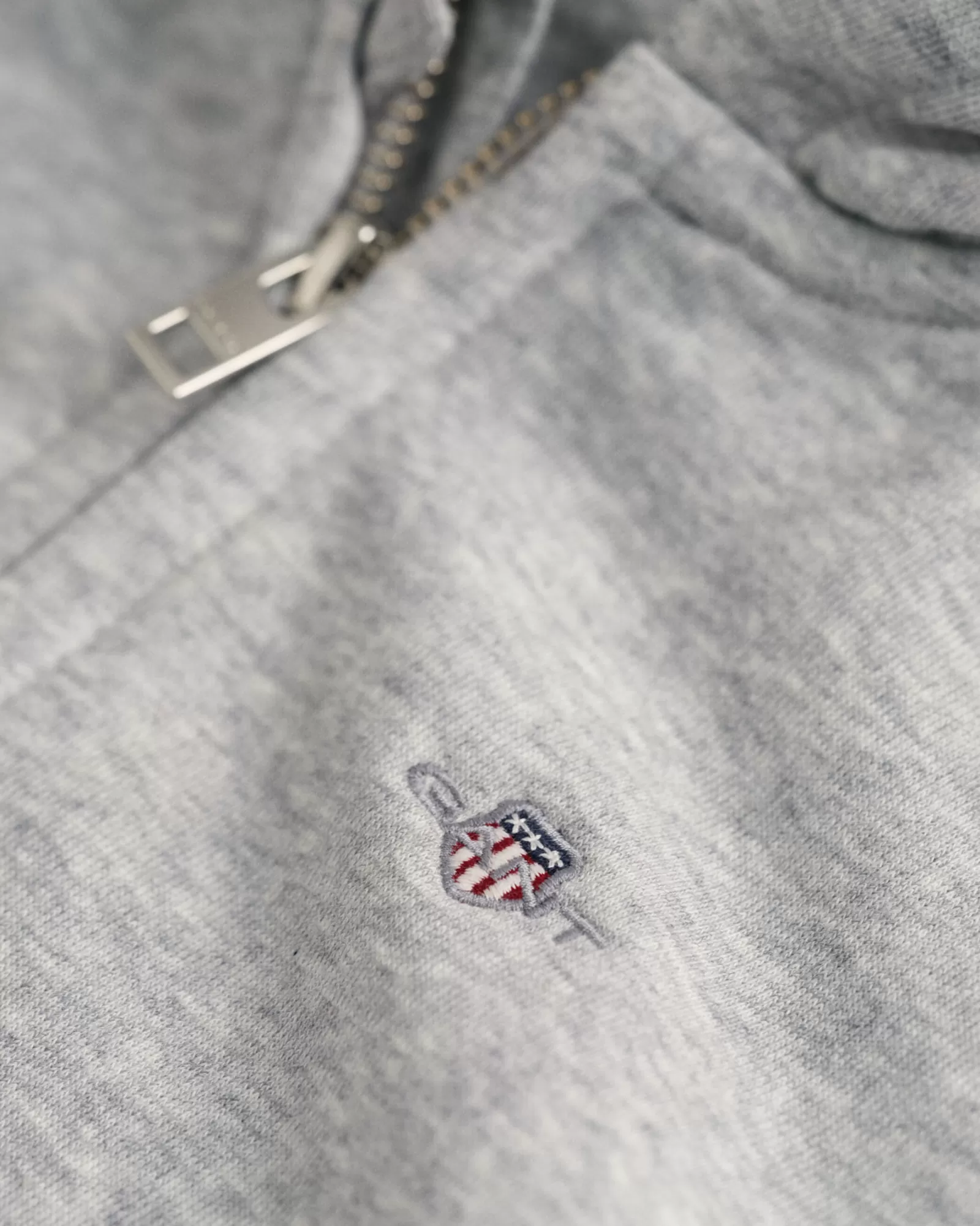 GANT Kids Shield Zip Hoodie | Barn Hoodies & Tröjor | Hoodies & Tröjor