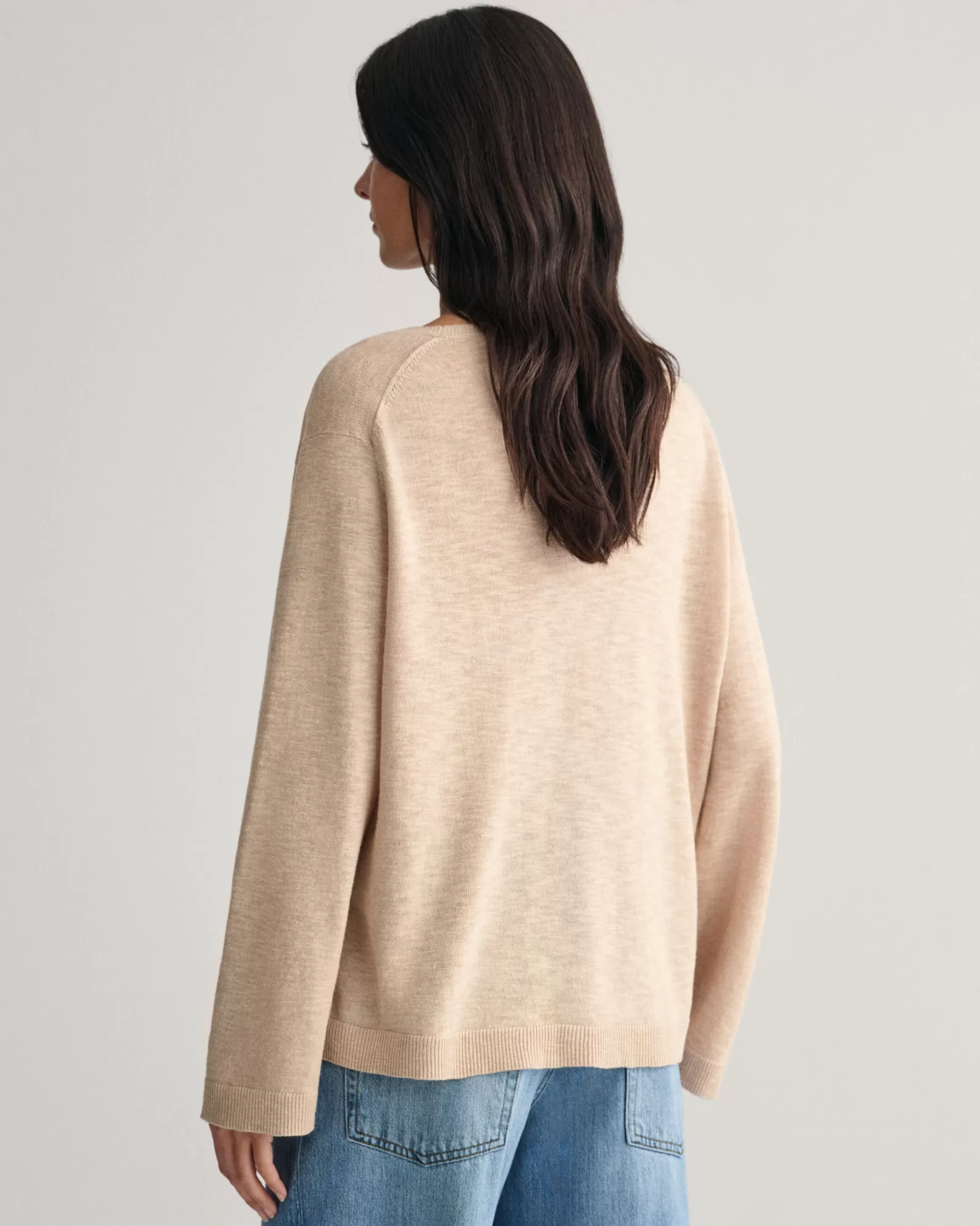 GANT Linen Blend V-Neck Sweater | Stickat