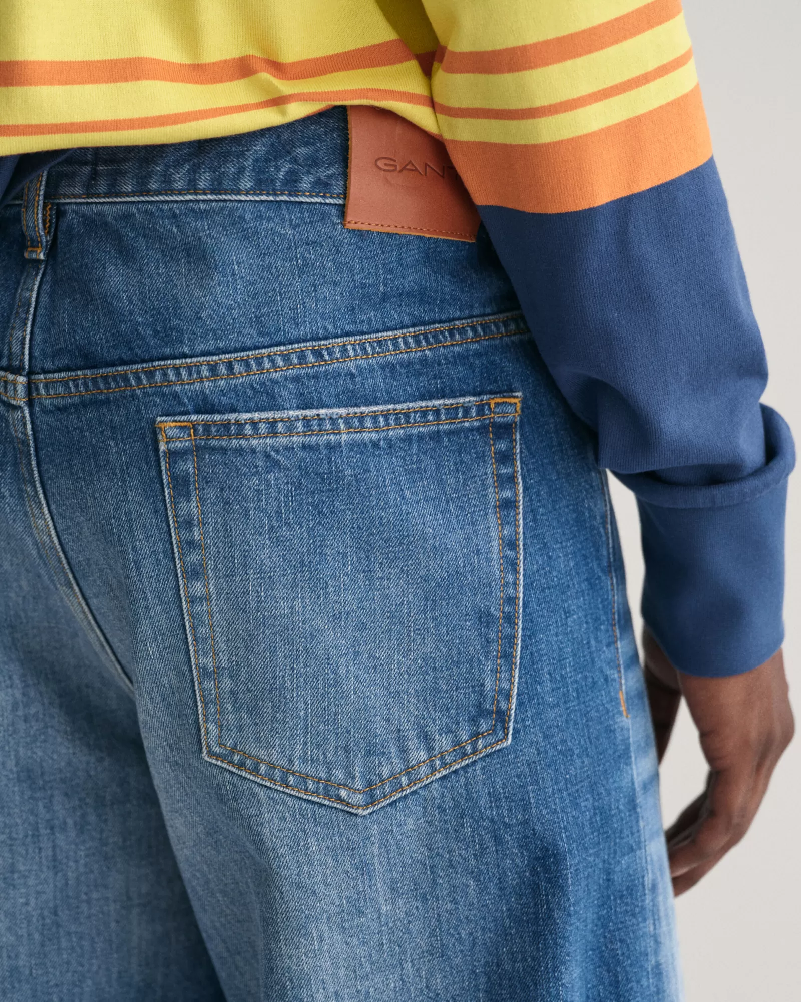 GANT Loose Fit Vintage Wash Jeans | Jeans