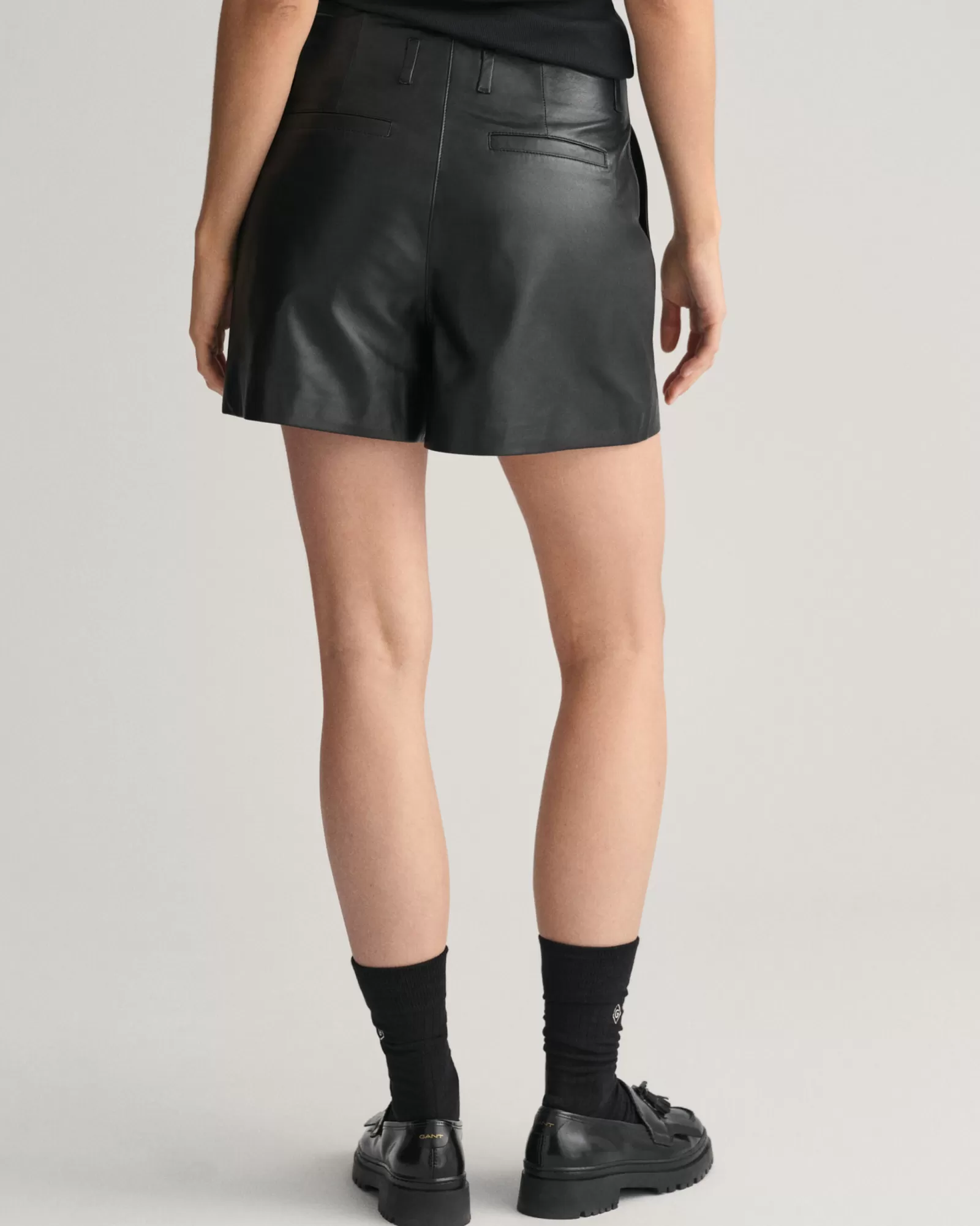 GANT Pleated Leather Shorts | Shorts