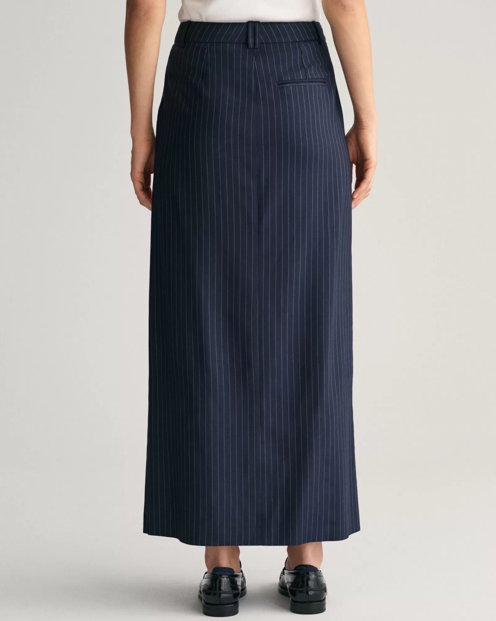 GANT Pleated Pinstriped Maxi Skirt | Kjolar