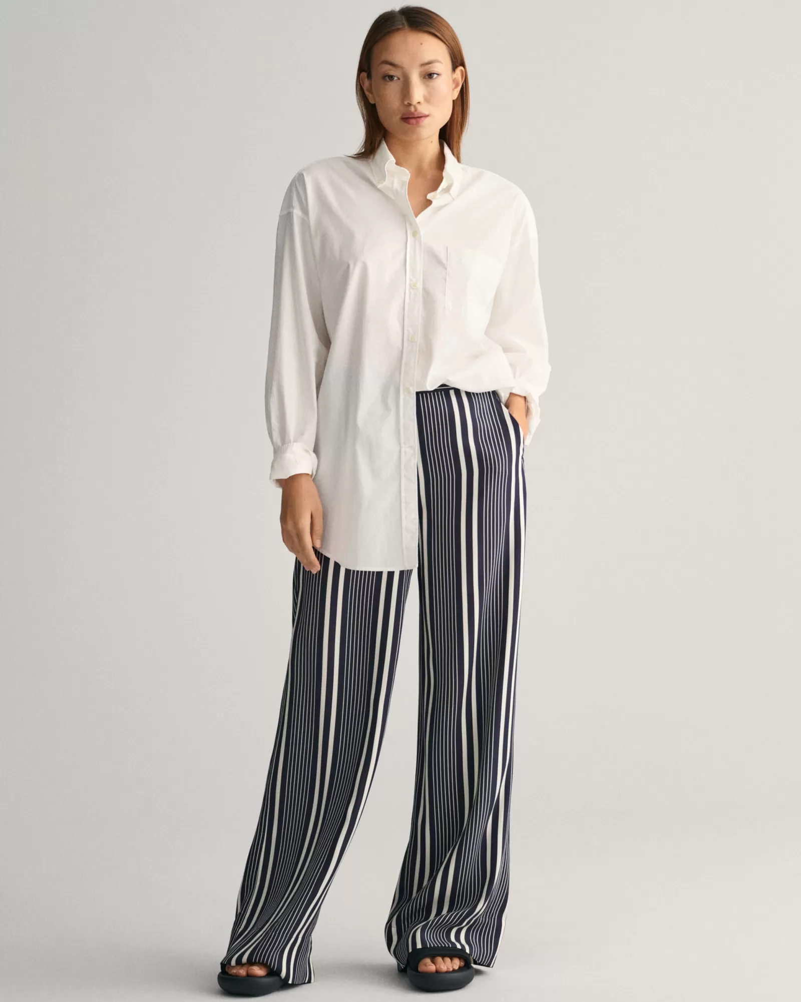 GANT Regular Fit Wide Leg Striped Print Pants | Byxor & Chinos