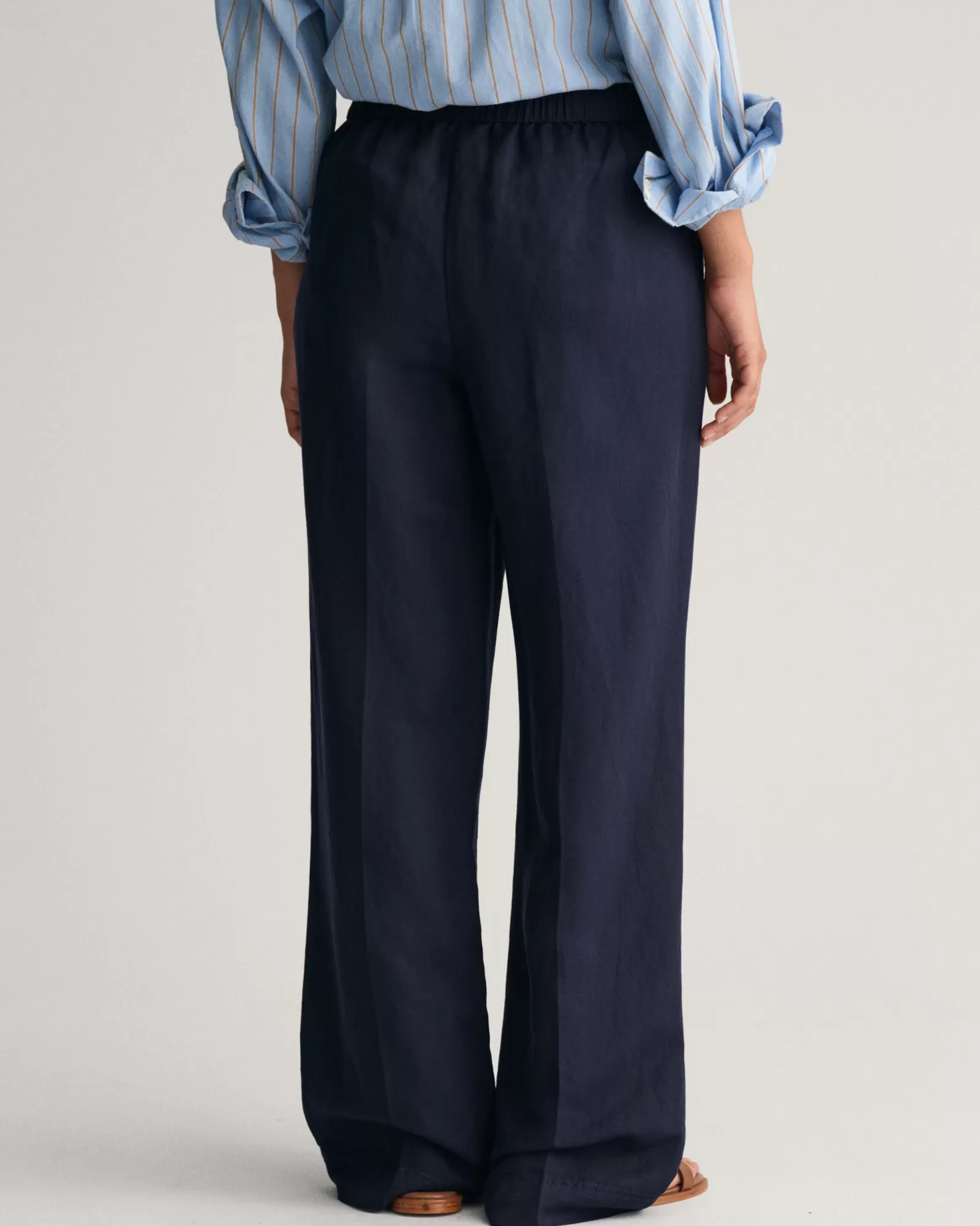 GANT Relaxed Fit Linen Blend Pull-On Pants | Byxor & Chinos