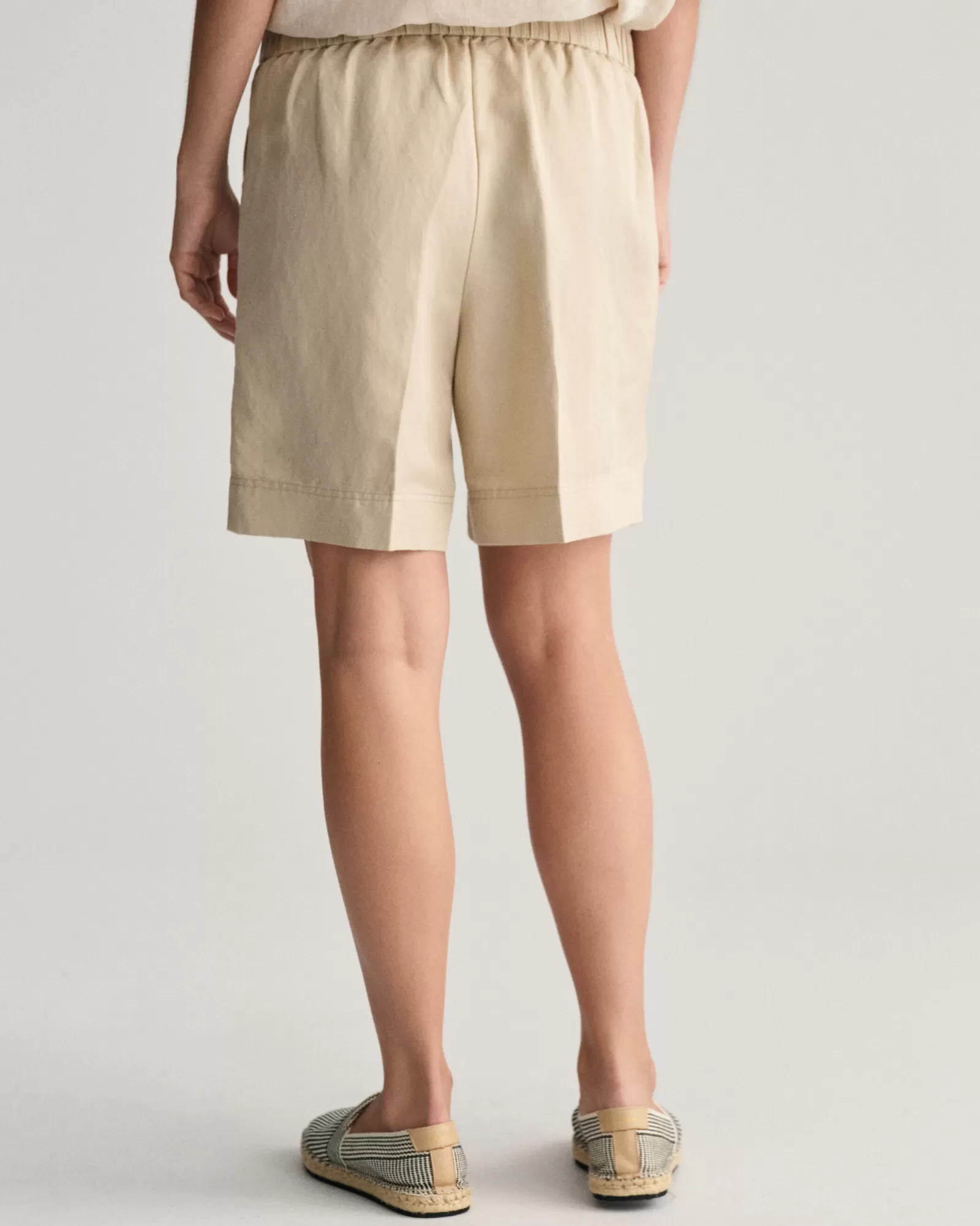 GANT Relaxed Fit Linen Blend Pull-On Shorts | Shorts