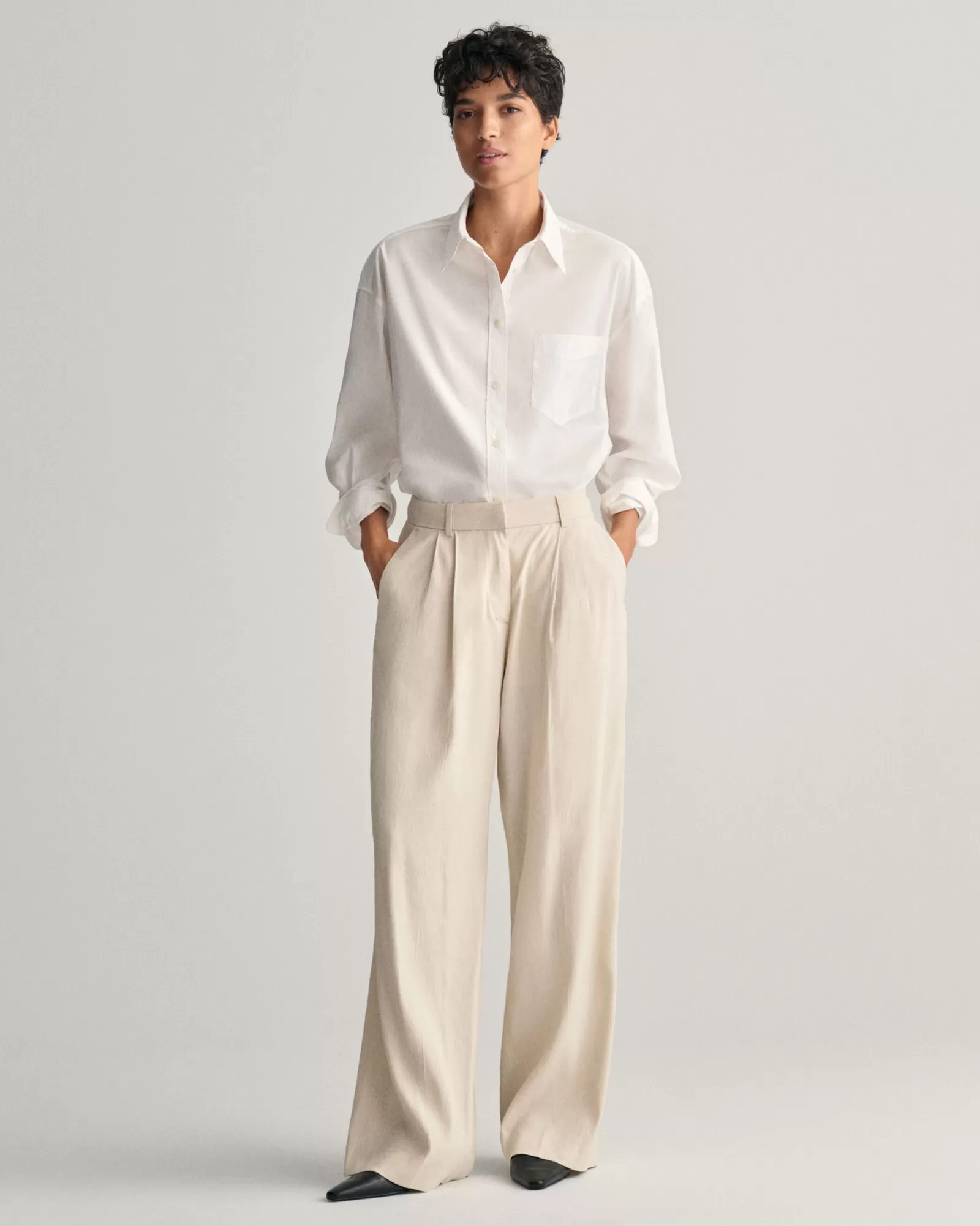 GANT Relaxed Fit Stretch Linen Tailored Pants | Byxor & Chinos