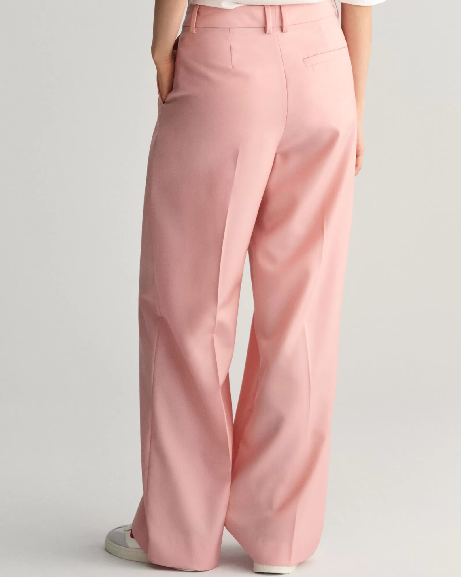 GANT Relaxed Fit Wide Leg Pants | Byxor & Chinos