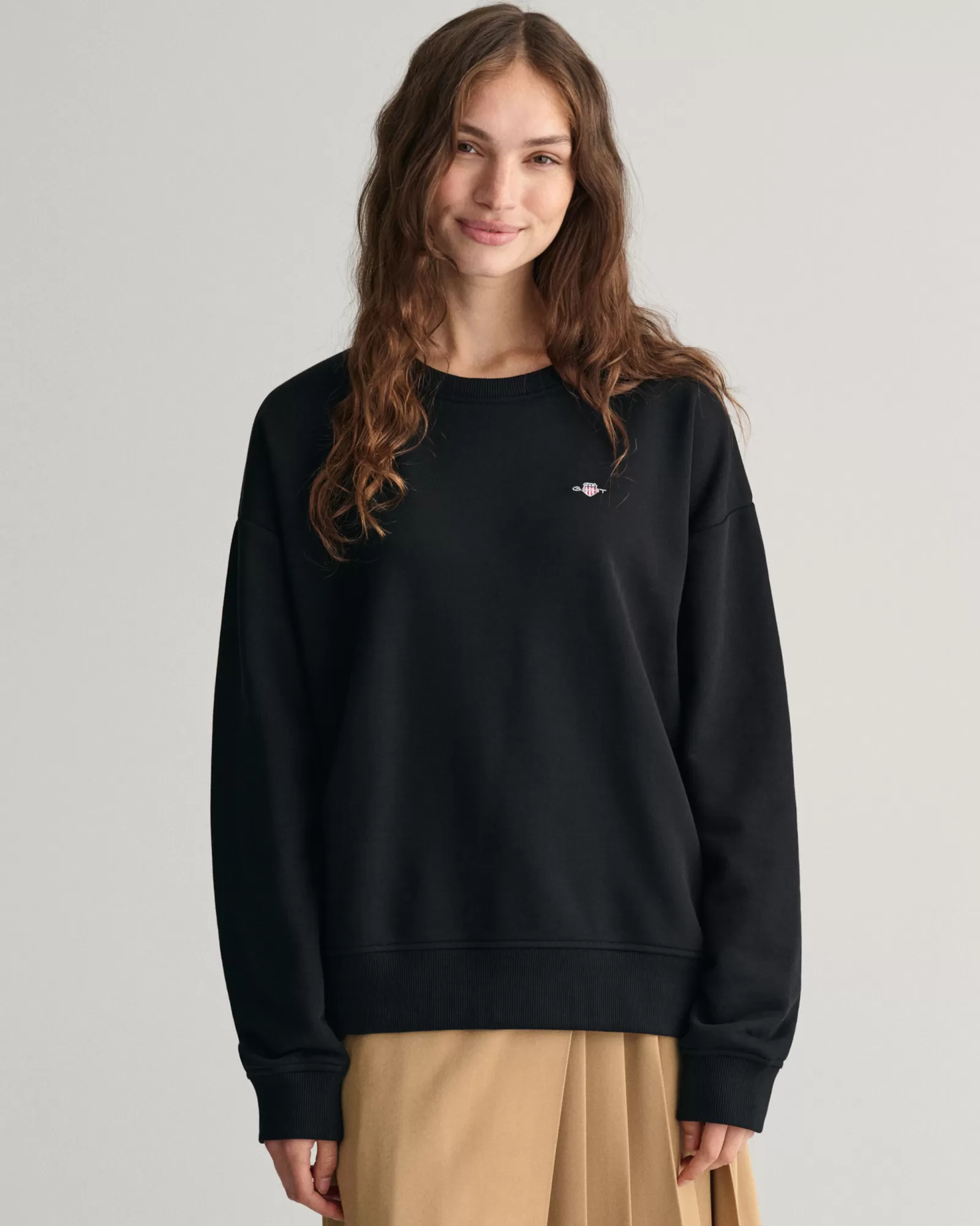 GANT Shield Crew Neck Sweatshirt | Hoodies & Tröjor