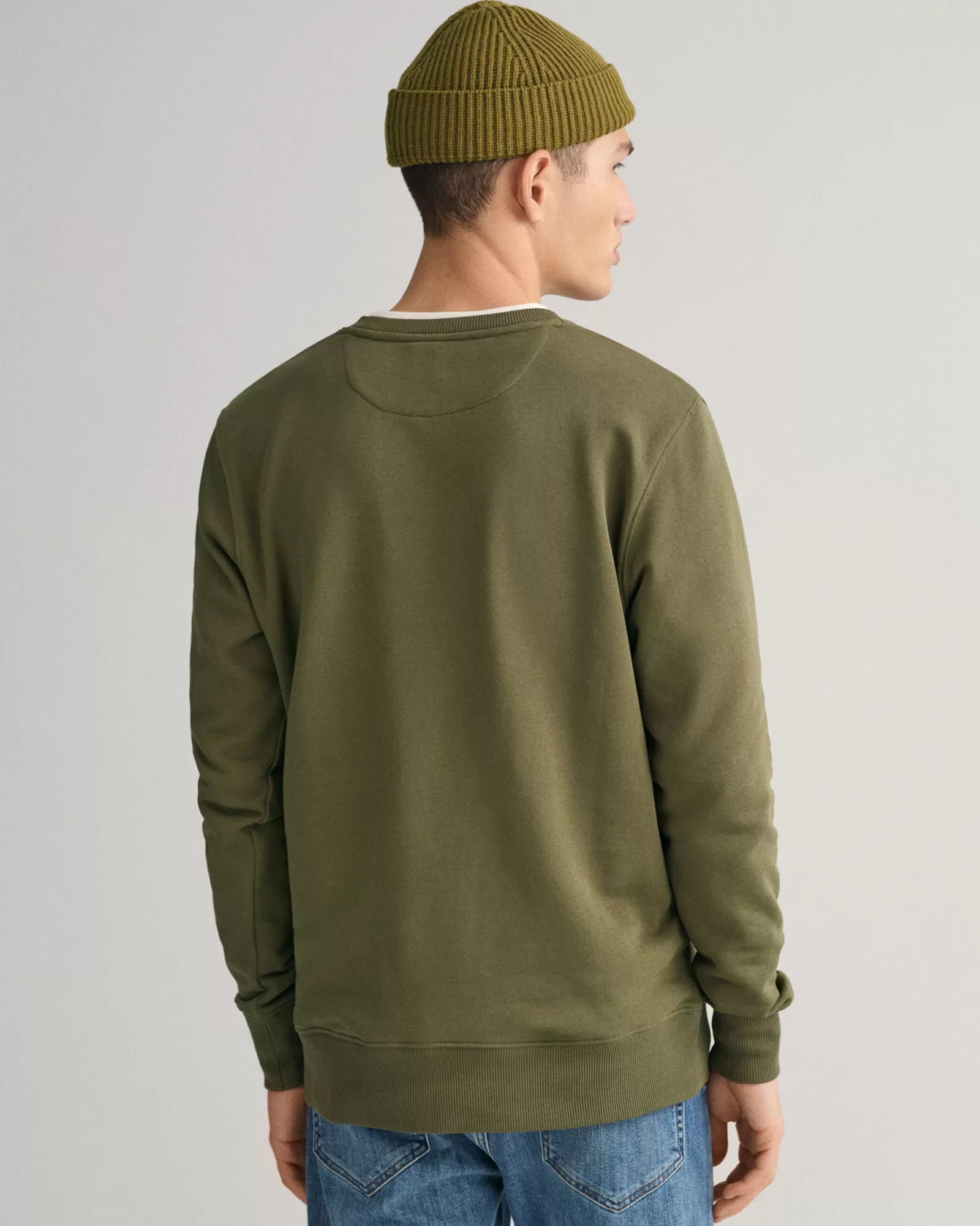 GANT Shield Crew Neck Sweatshirt | Hoodies & Tröjor