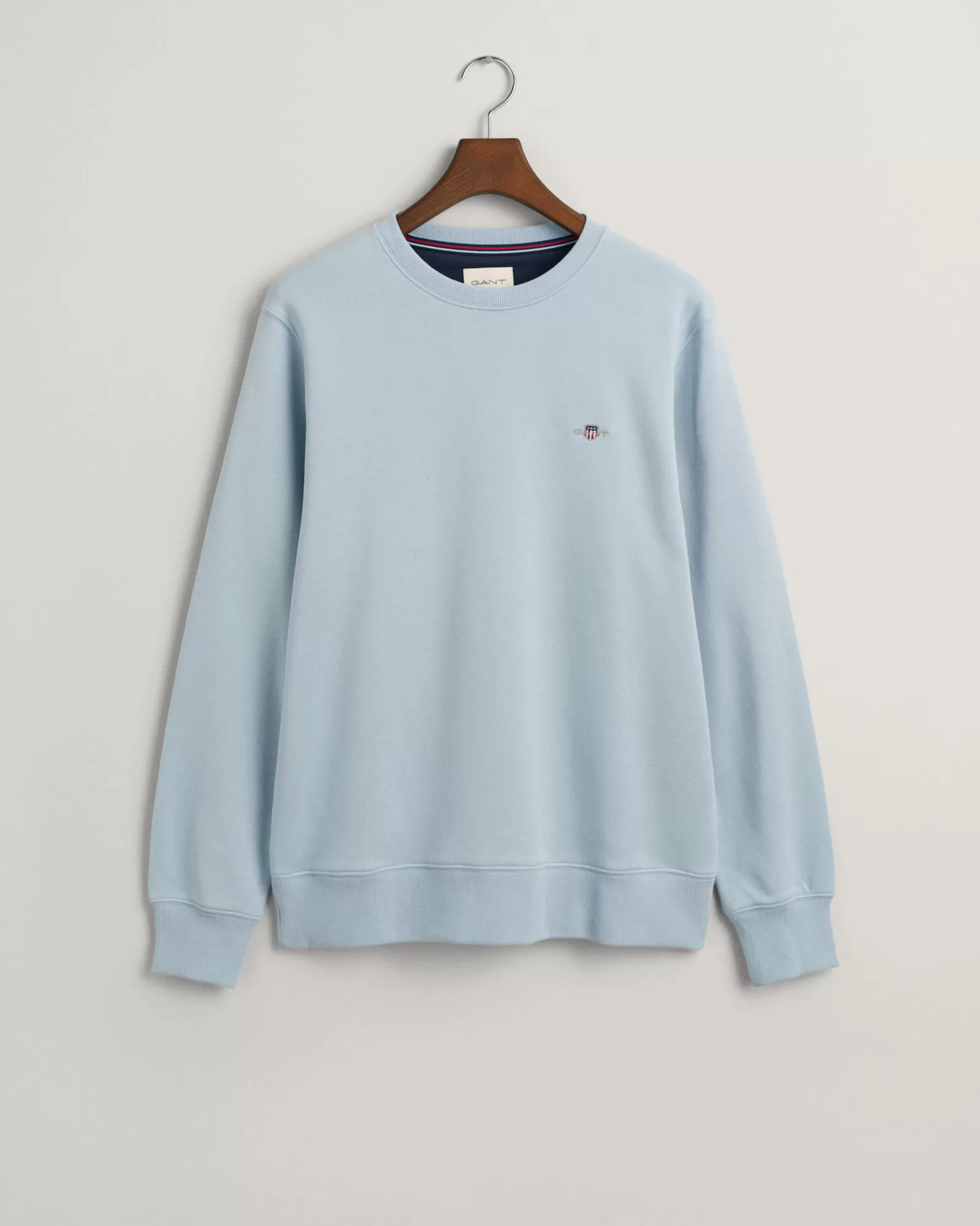 GANT Shield Crew Neck Sweatshirt | Hoodies & Tröjor