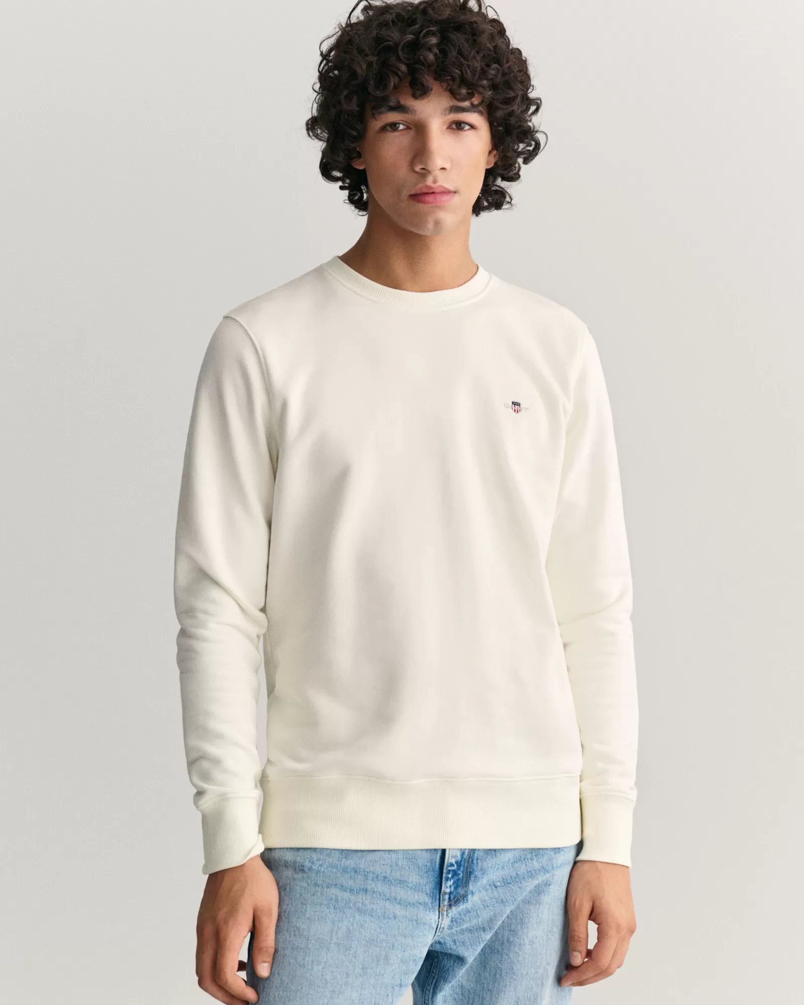 GANT Shield Crew Neck Sweatshirt | Hoodies & Tröjor