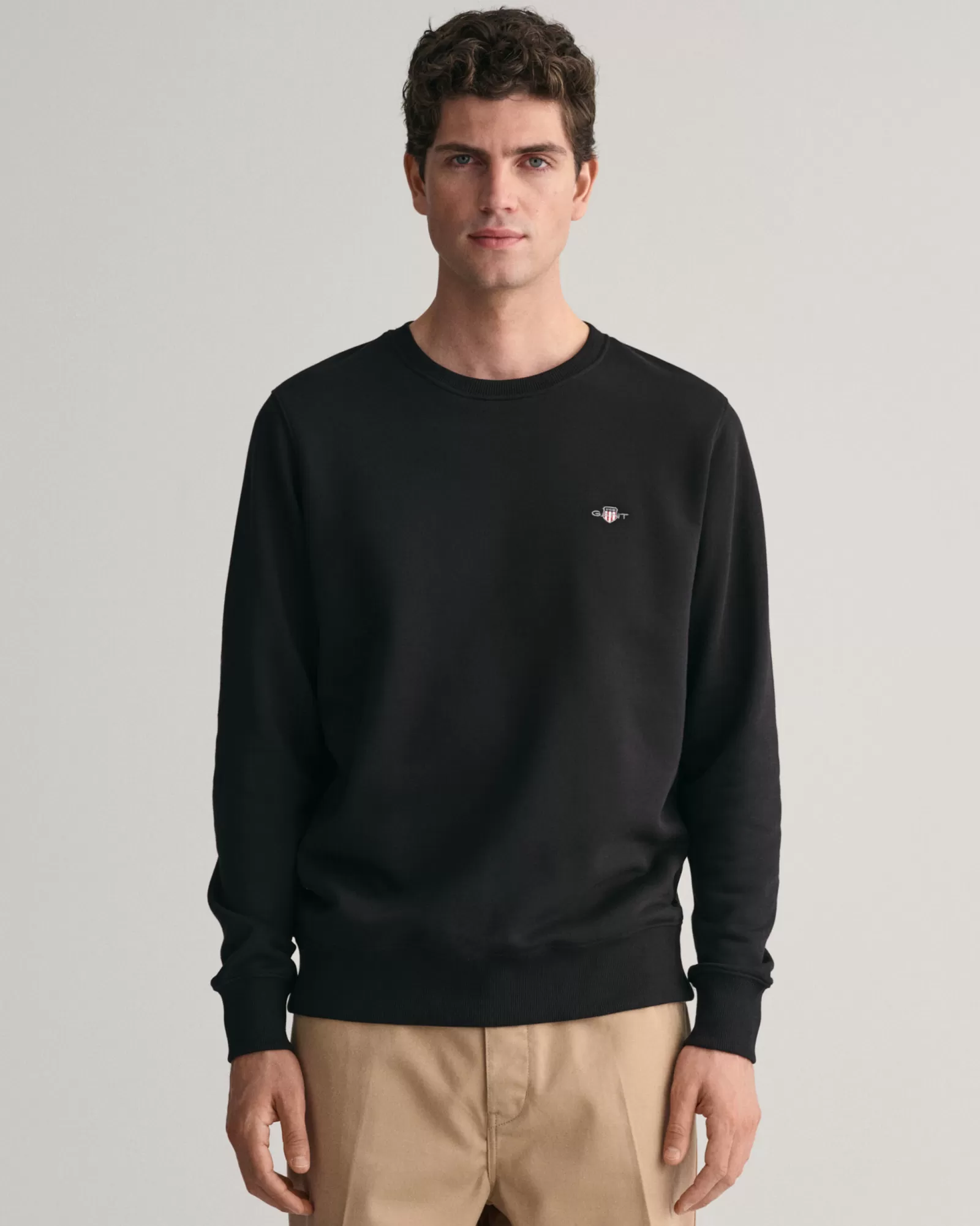 GANT Shield Crew Neck Sweatshirt | Hoodies & Tröjor