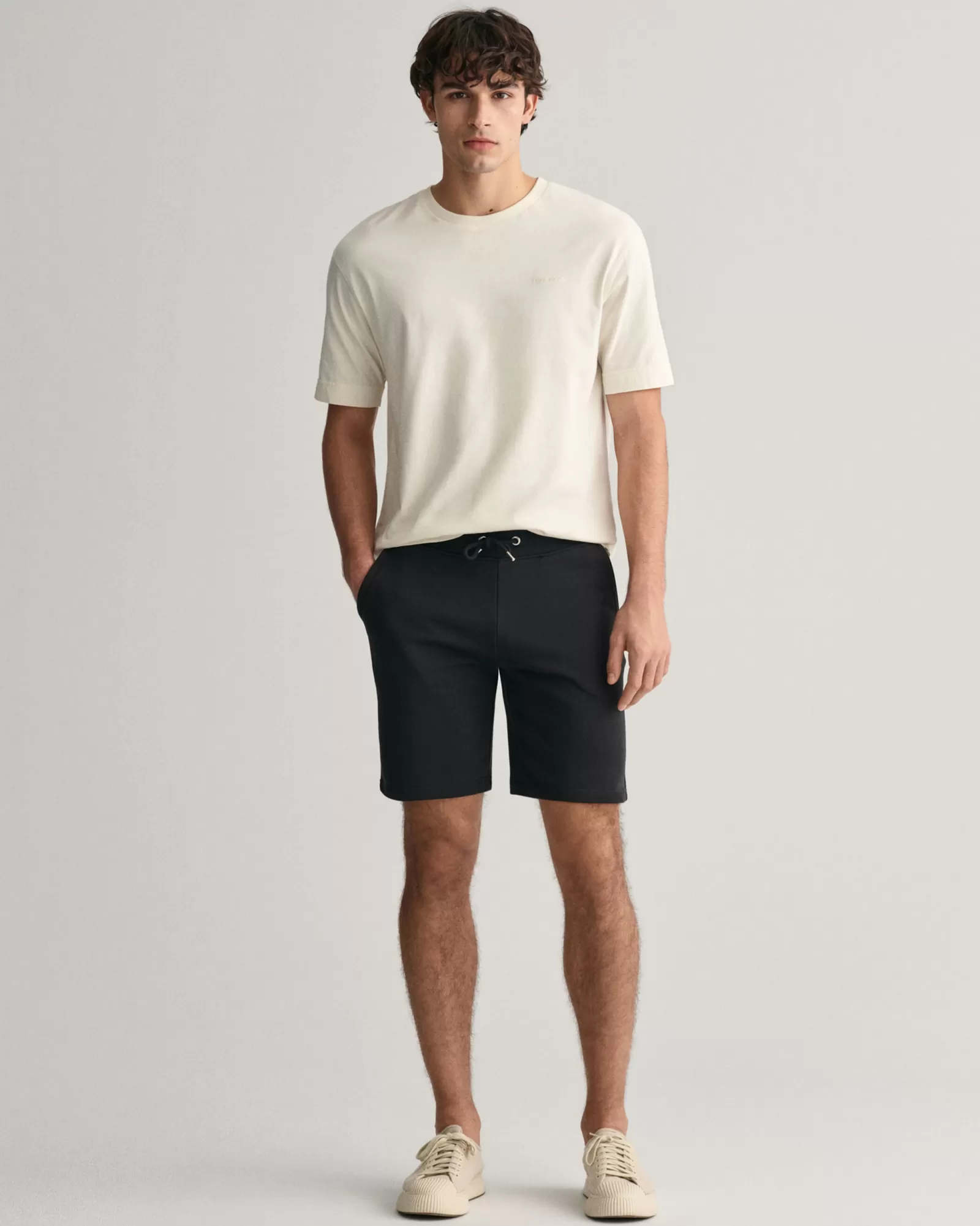 GANT Shield Sweat Shorts | Shorts