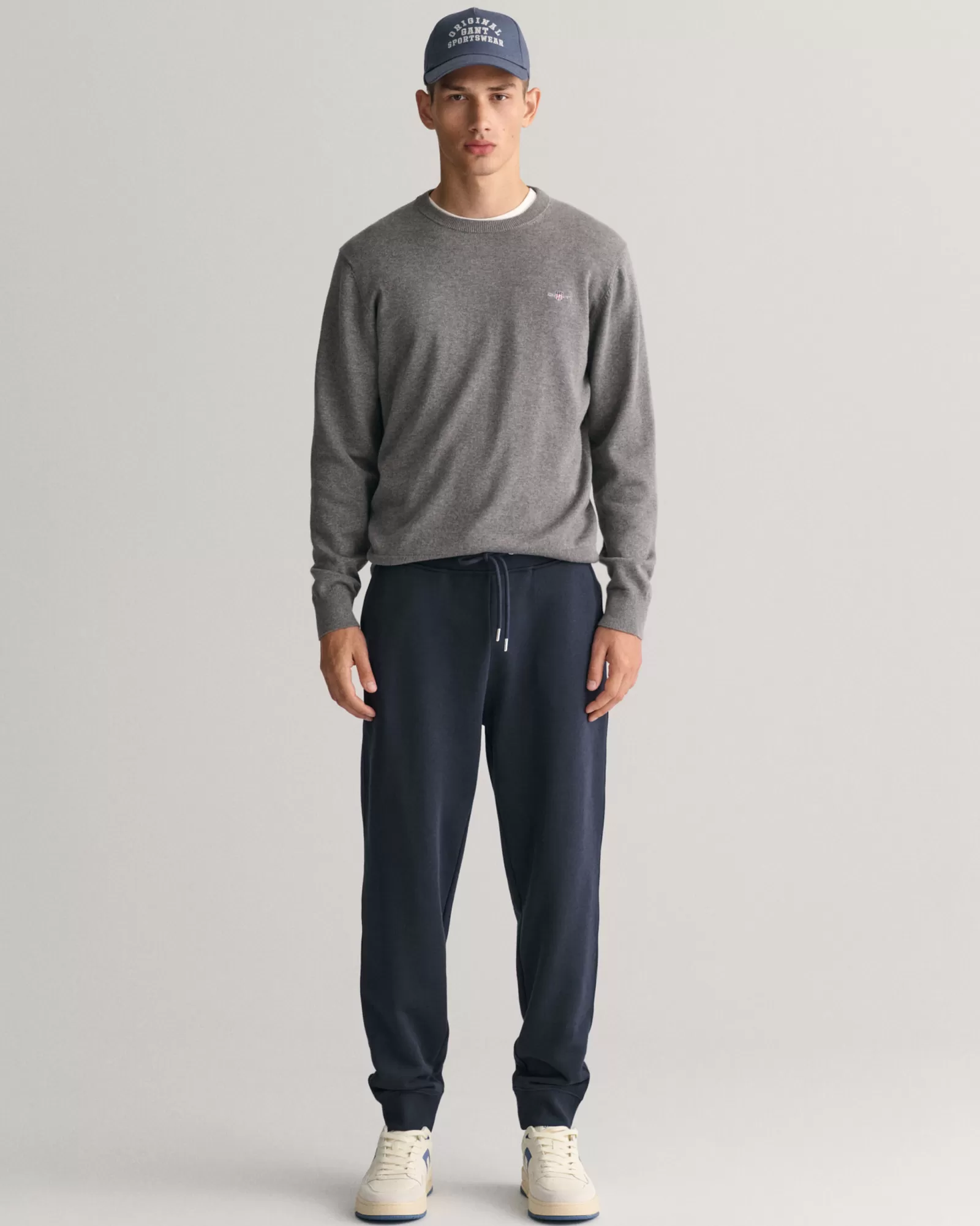 GANT Shield Sweatpants | Byxor & Chinos