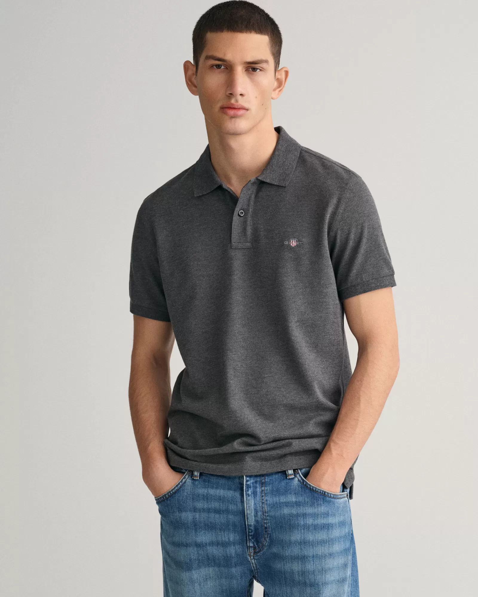 GANT Slim Fit Shield Piqué Polo Shirt | Pikéer