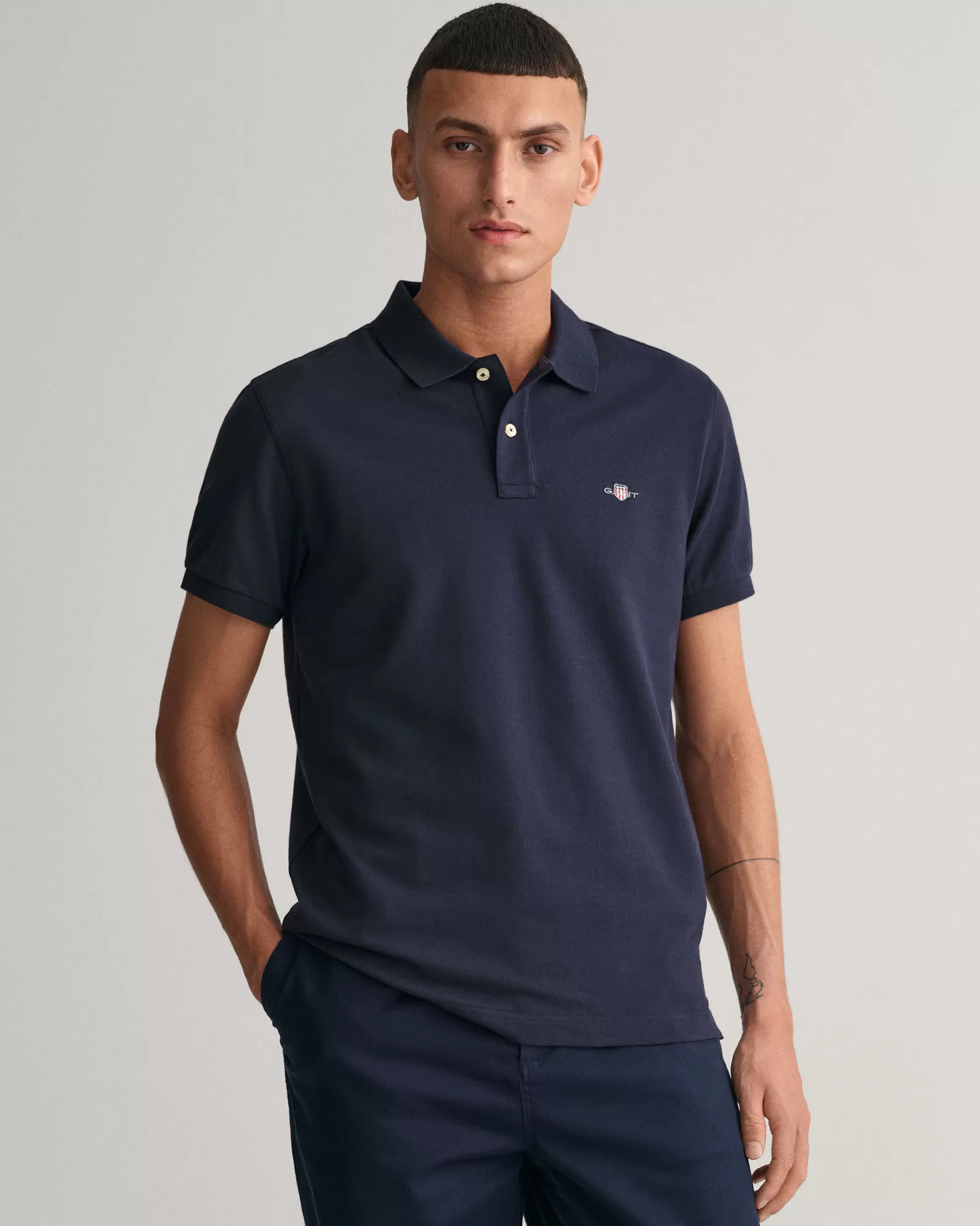 GANT Slim Fit Shield Piqué Polo Shirt | Pikéer